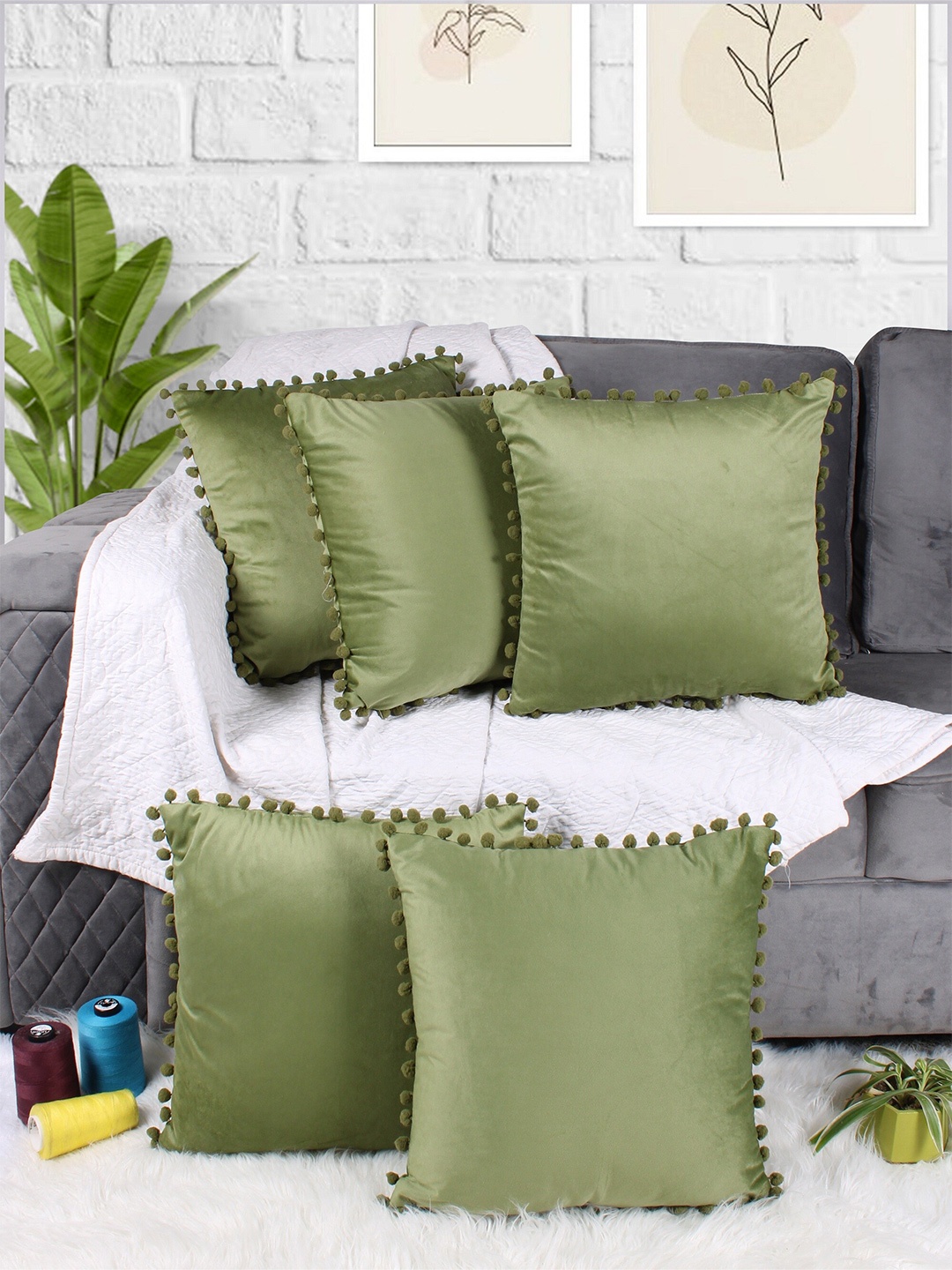 

STITCHNEST Green 5 Pieces Velvet Square Cushion Covers