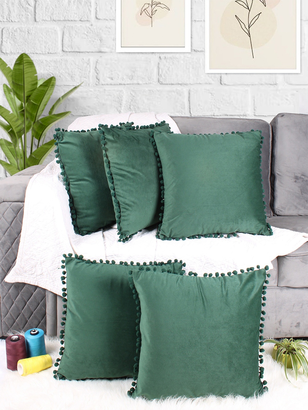 

STITCHNEST Green 5 Pieces Velvet Square Cushion Covers