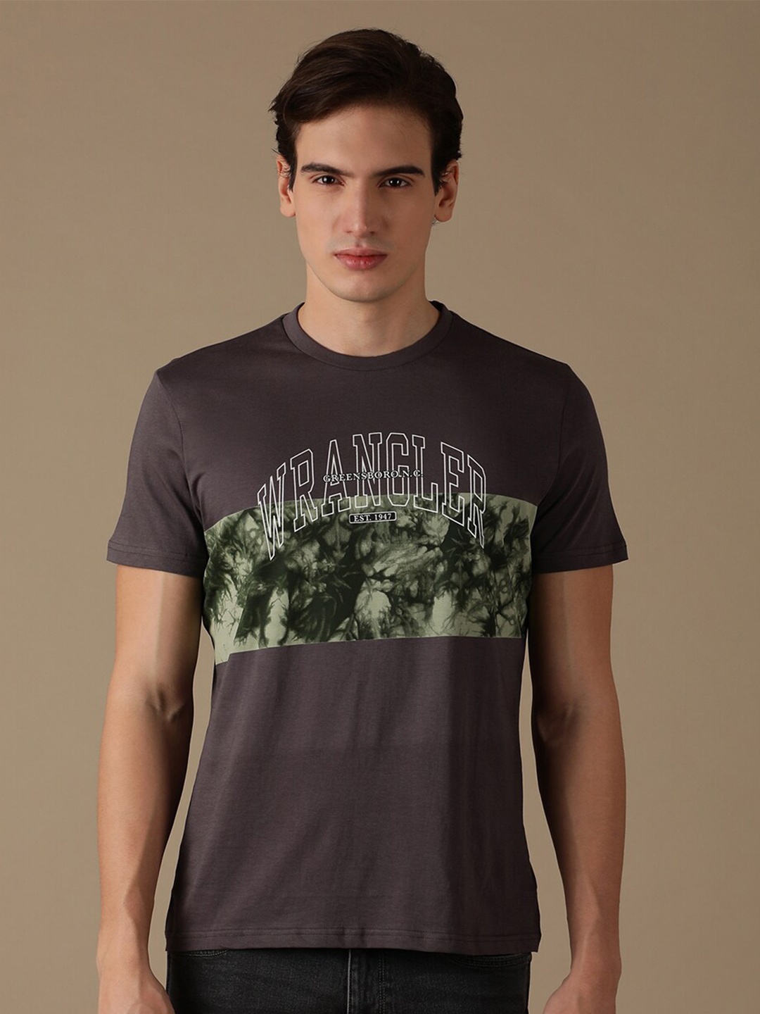 

Wrangler Typography Printed Round Neck Short Sleeves Cotton T-shirt, Grey