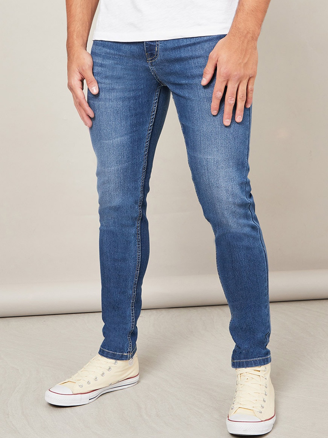 

Styli Men Cotton Skinny Fit Light Fade Denim Jeans, Blue
