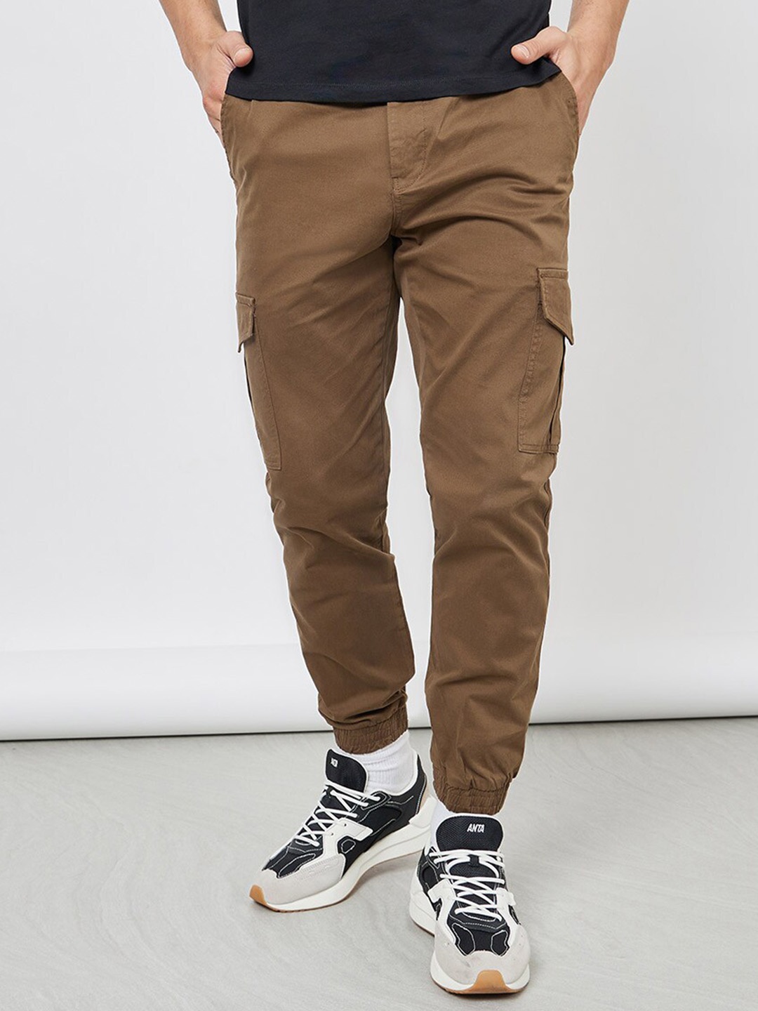 

Styli Men Cotton Relaxed-Fit Cargo Stretch Twill Jogger, Olive