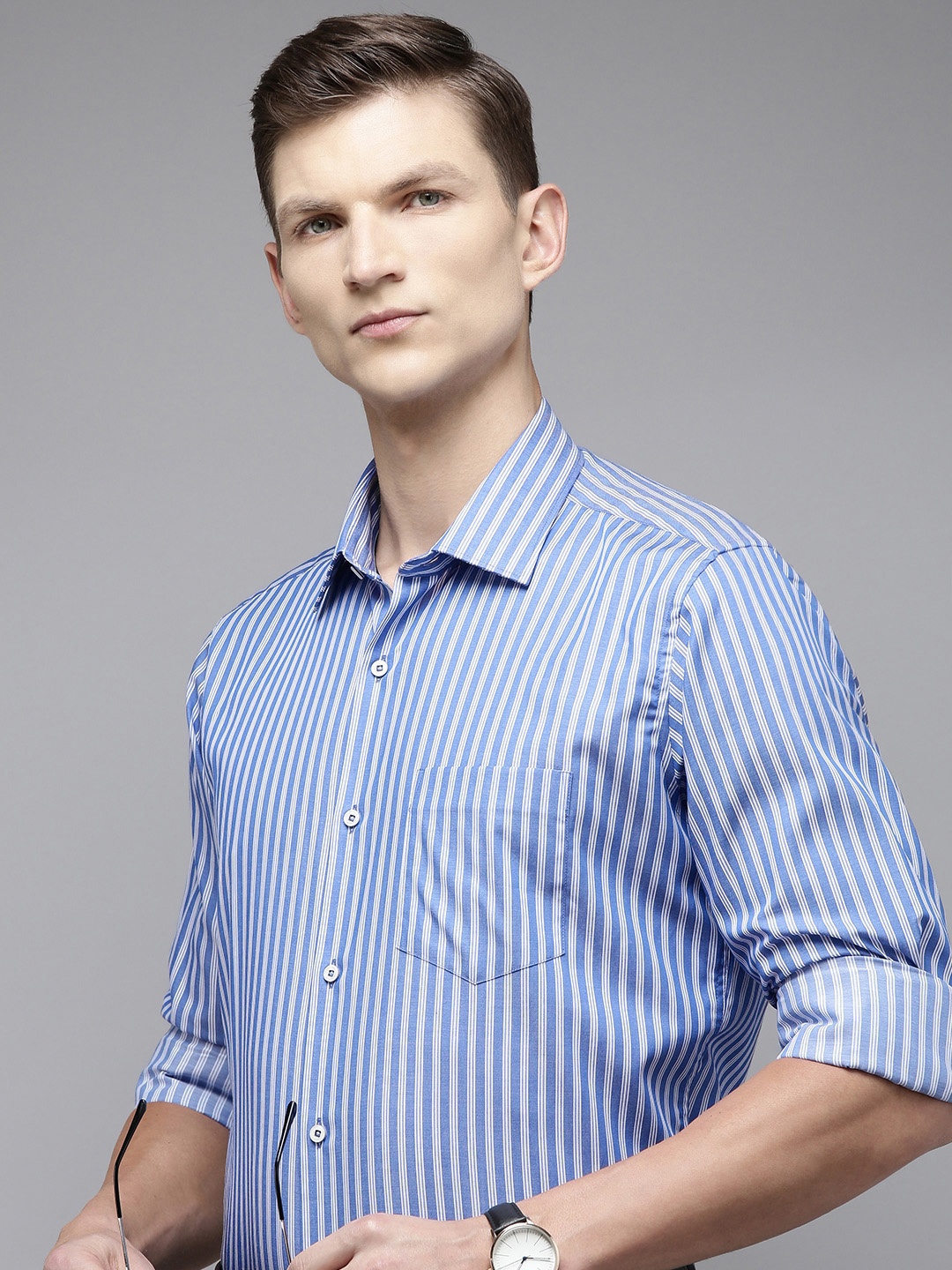 

Van Heusen Custom Fit Striped Pure Cotton Formal Shirt, Blue