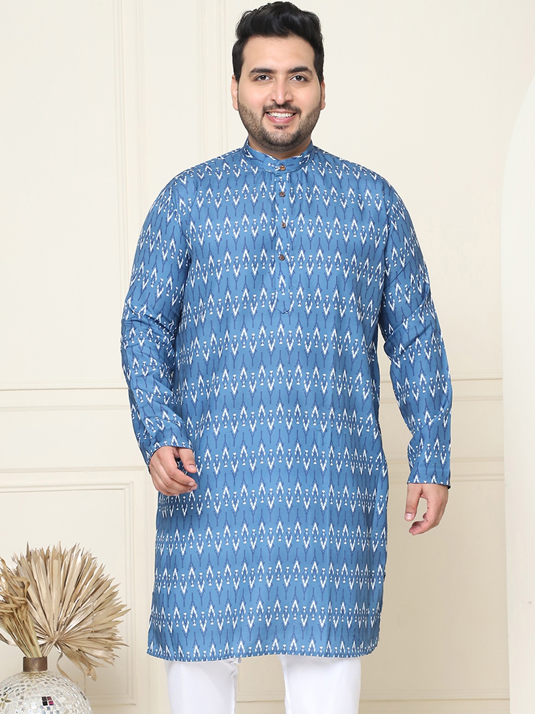 

SOJANYA PLUS Geometric Printed Cotton Kurta, Navy blue