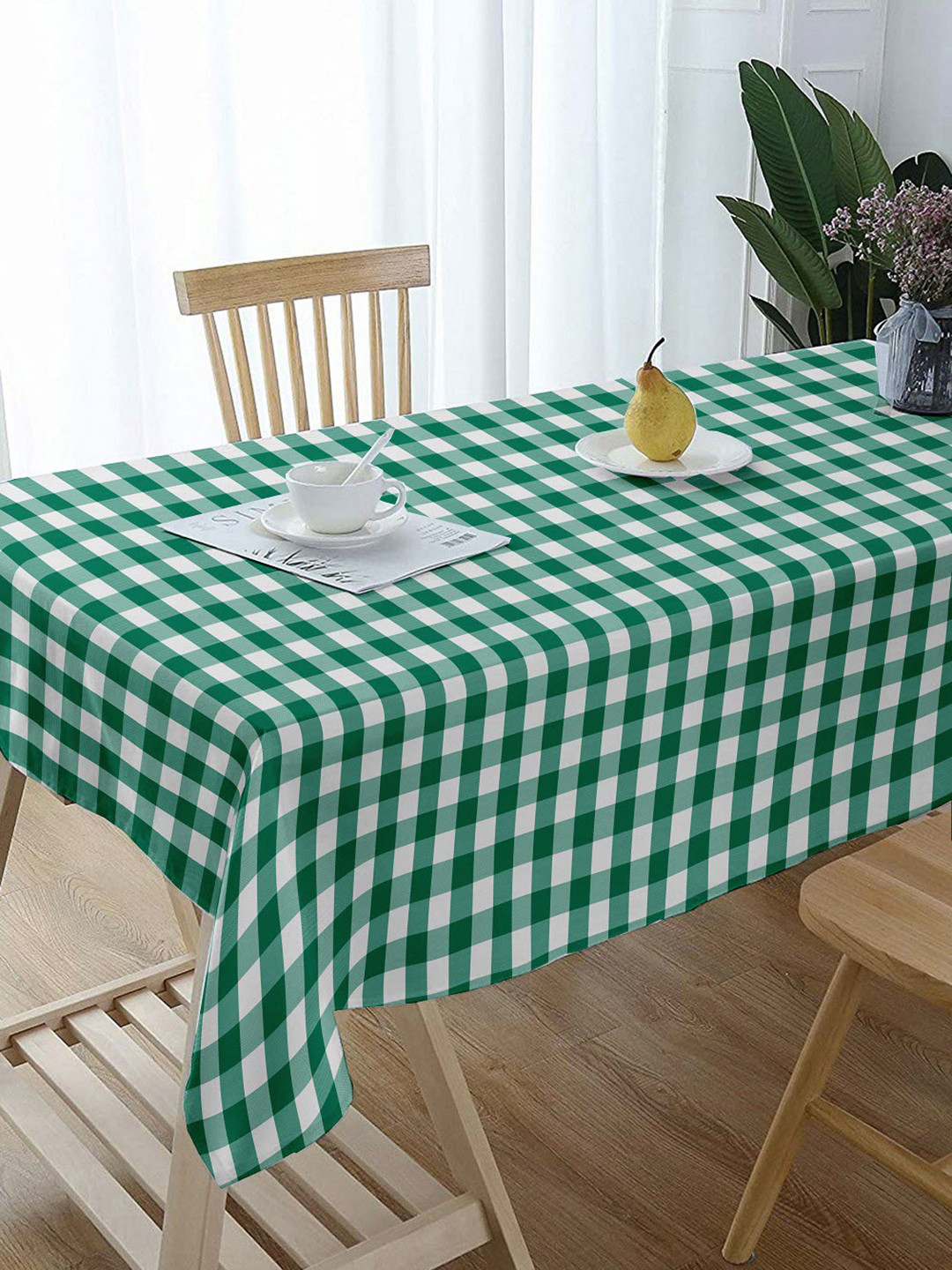 

Lushomes Green & White Checked 8-Seater Table Cloth