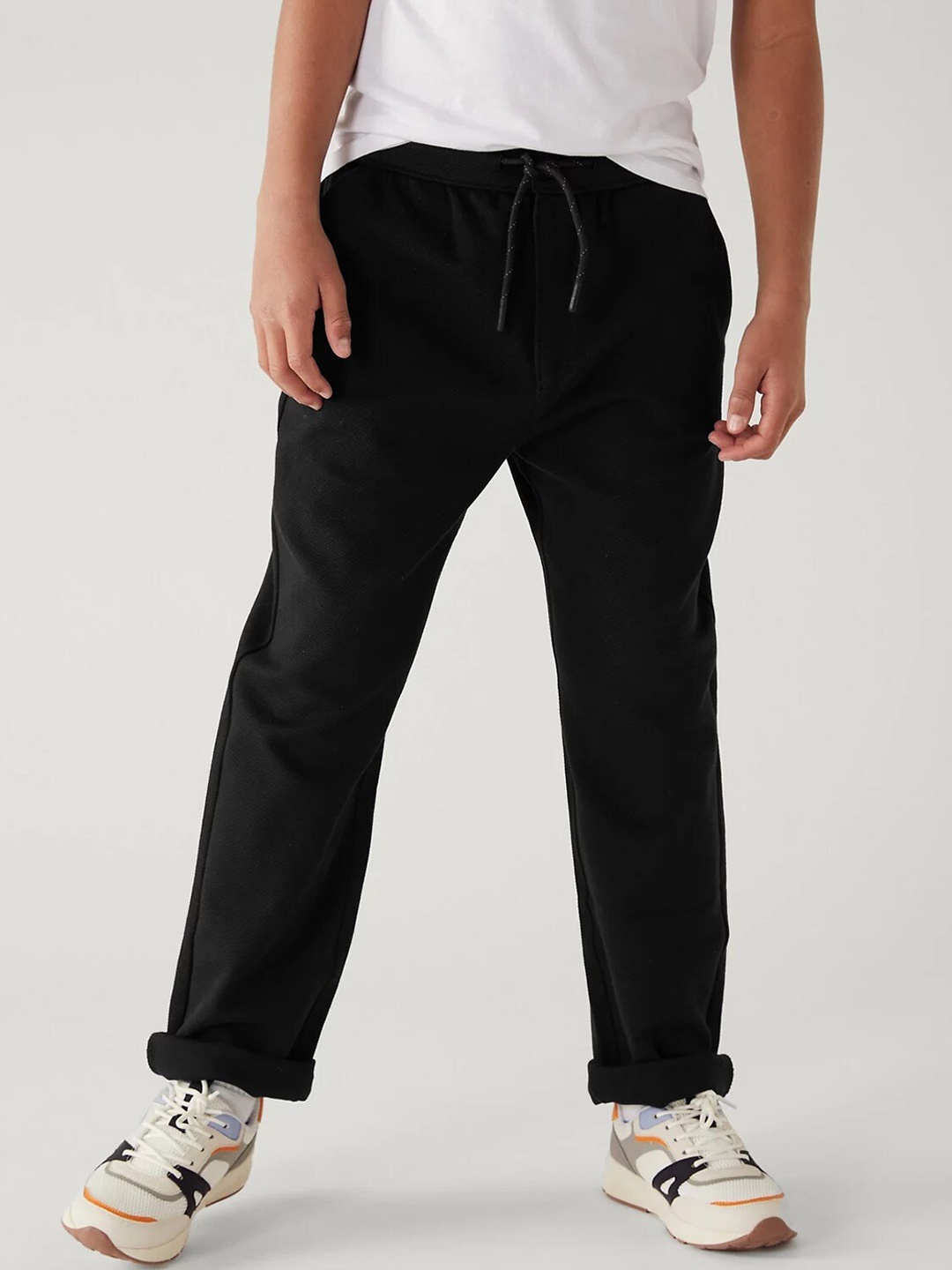 

Marks & Spencer Boys Relaxed-Fit Mid-Rise Trousers, Black