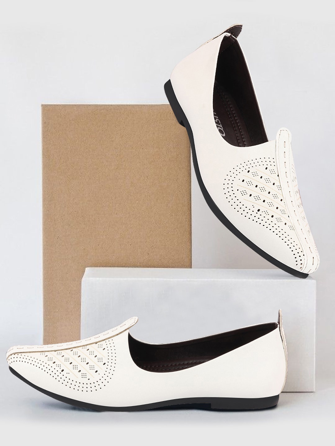 

FAUSTO Men Perforated Lightweight Mojaris, White