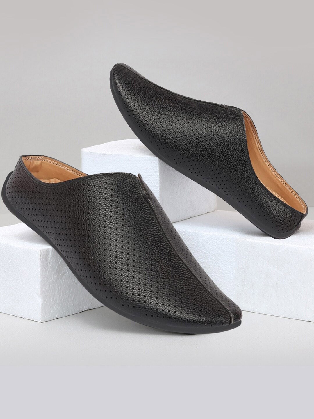 

FAUSTO Men Perforated Lightweight Mules, Black