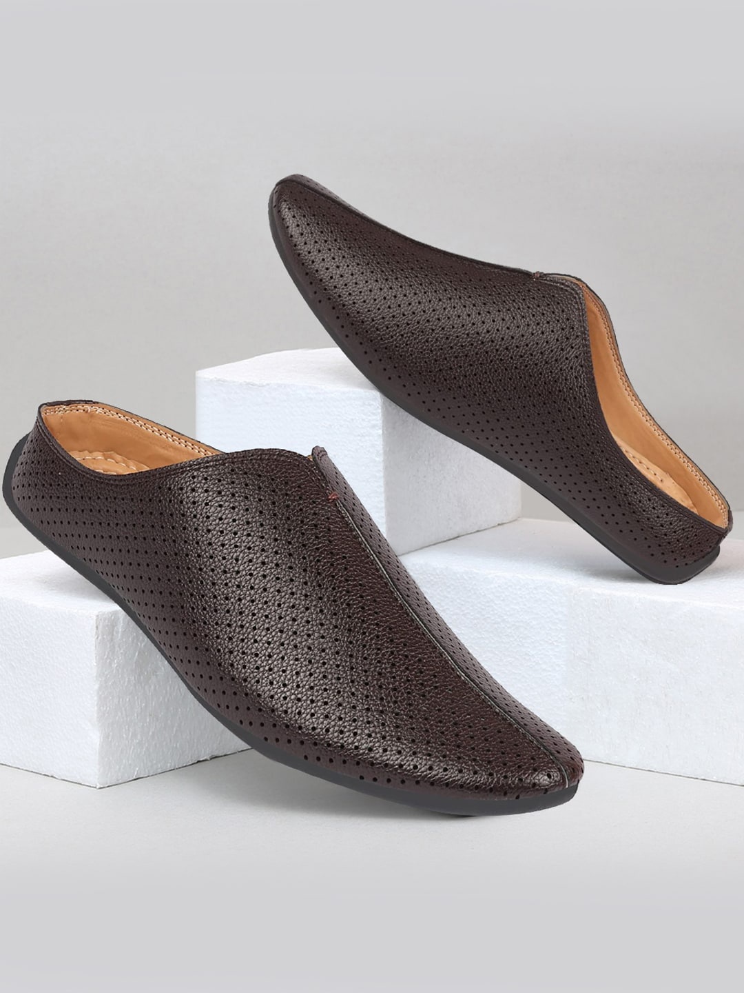 

FAUSTO Men Perforations Lightweight Comfort Insole Basics Mojaris, Brown