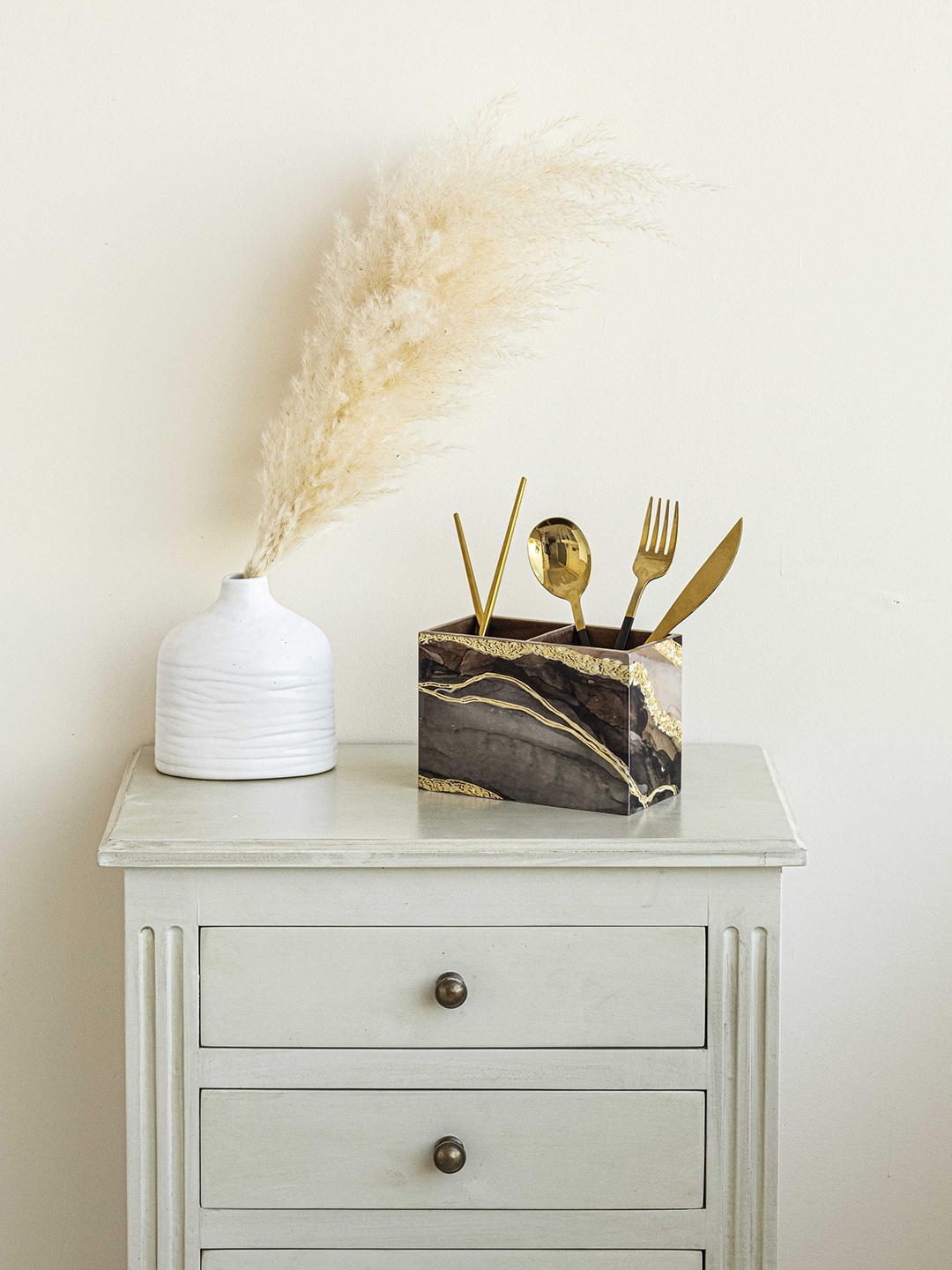 

Clasiko Brown & Gold-Toned Cutlery Holder