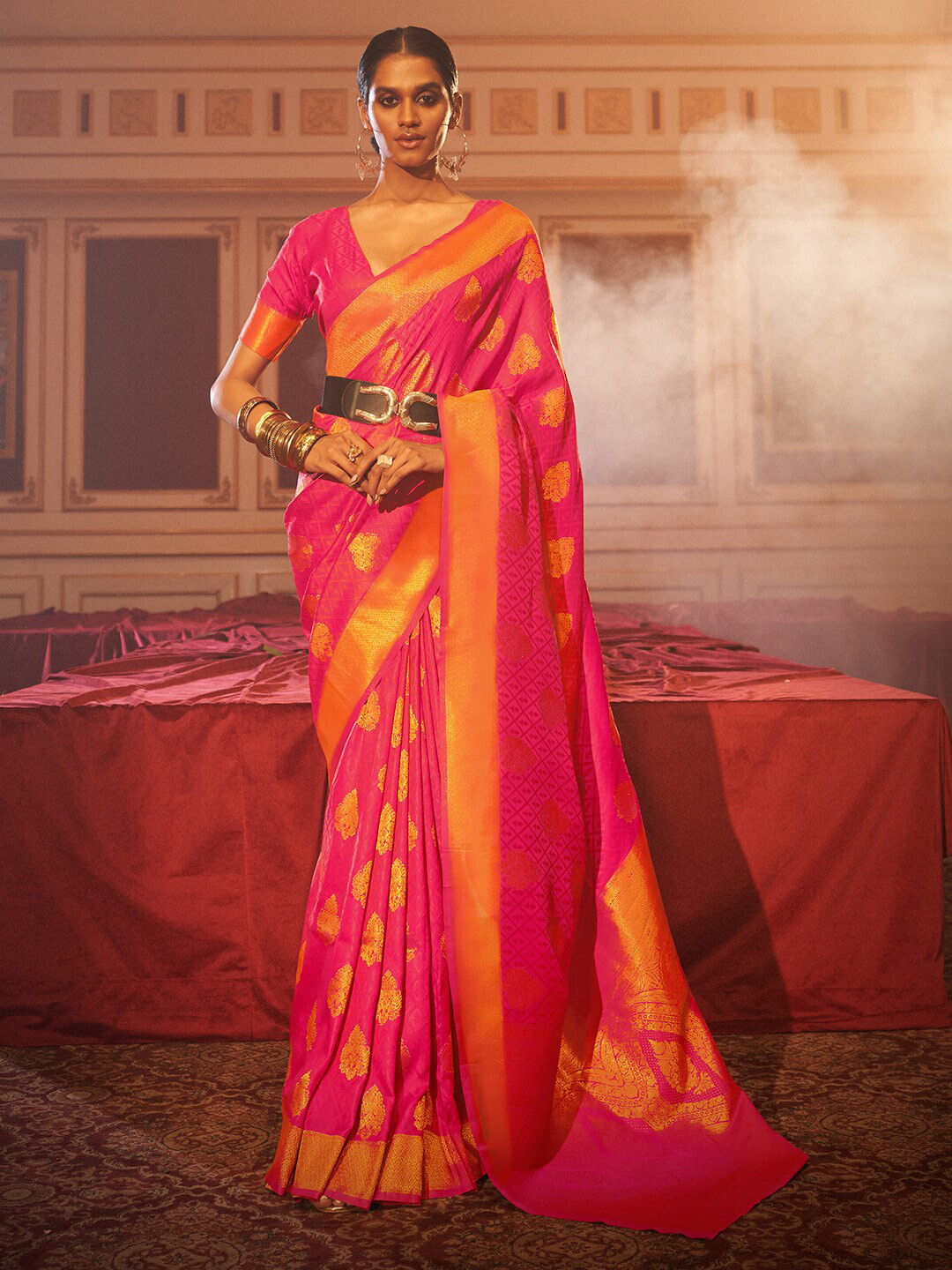 

KARAGIRI Woven Design Zari Silk Blend Saree, Red