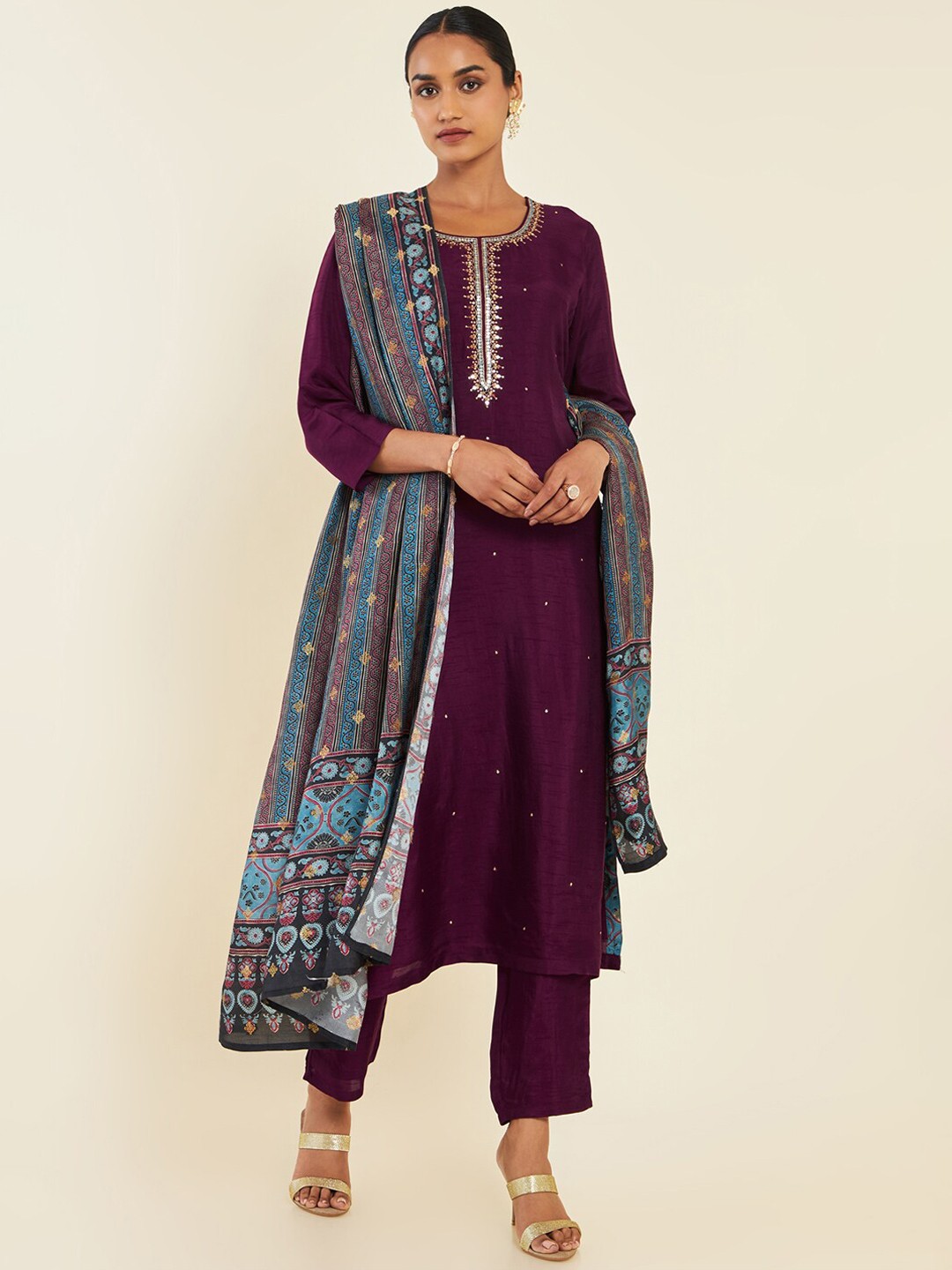 

Soch Floral Yoke Design Regular Kurta With Trousers & Printed Dupatta, Purple