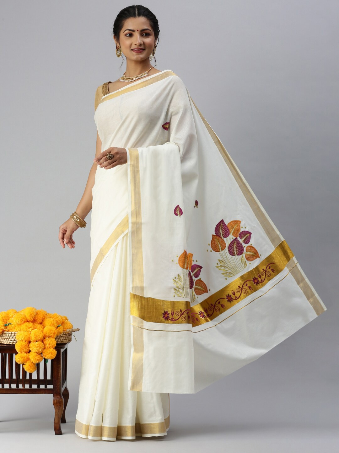 

Ramraj Ethnic Motifs Embroidered Zari Kerala Saree, Cream