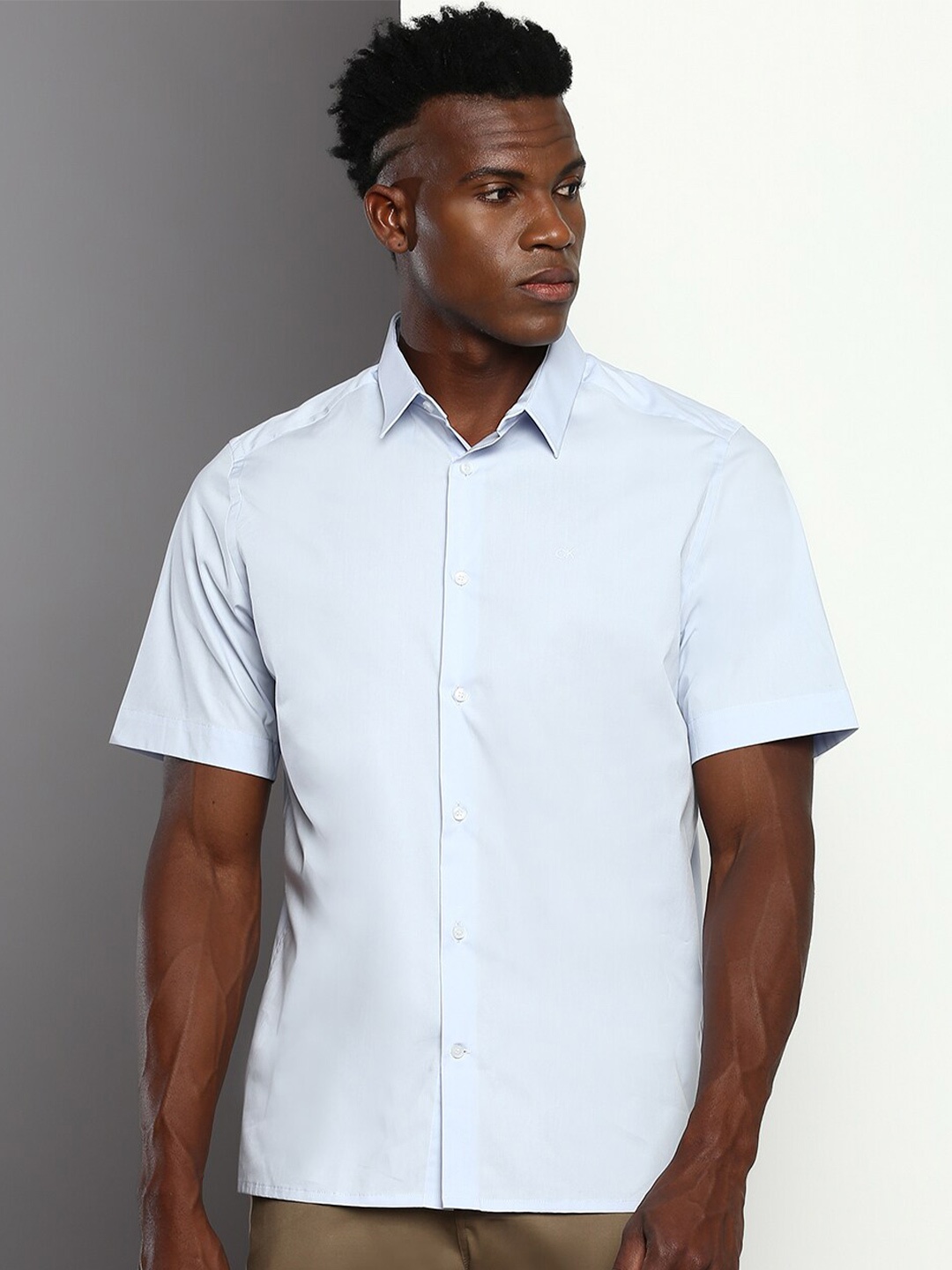 

Calvin Klein Jeans Spread Collar Short Sleeves Casual Shirt, Blue