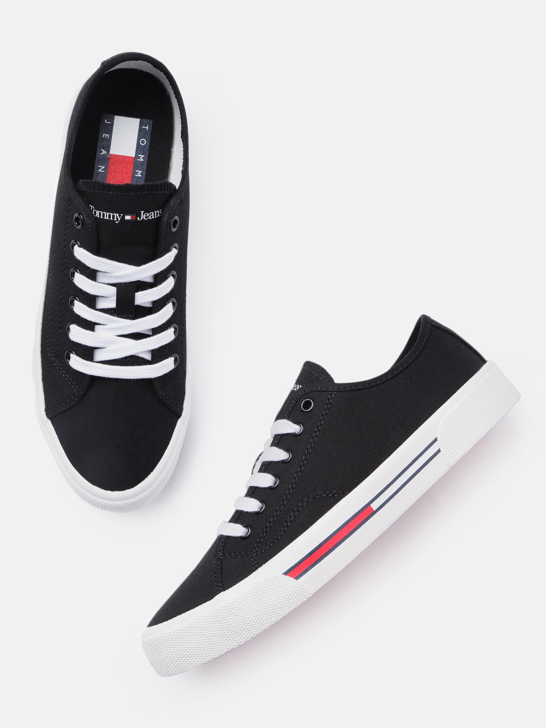 

Tommy Hilfiger Women Solid Sneakers, Black