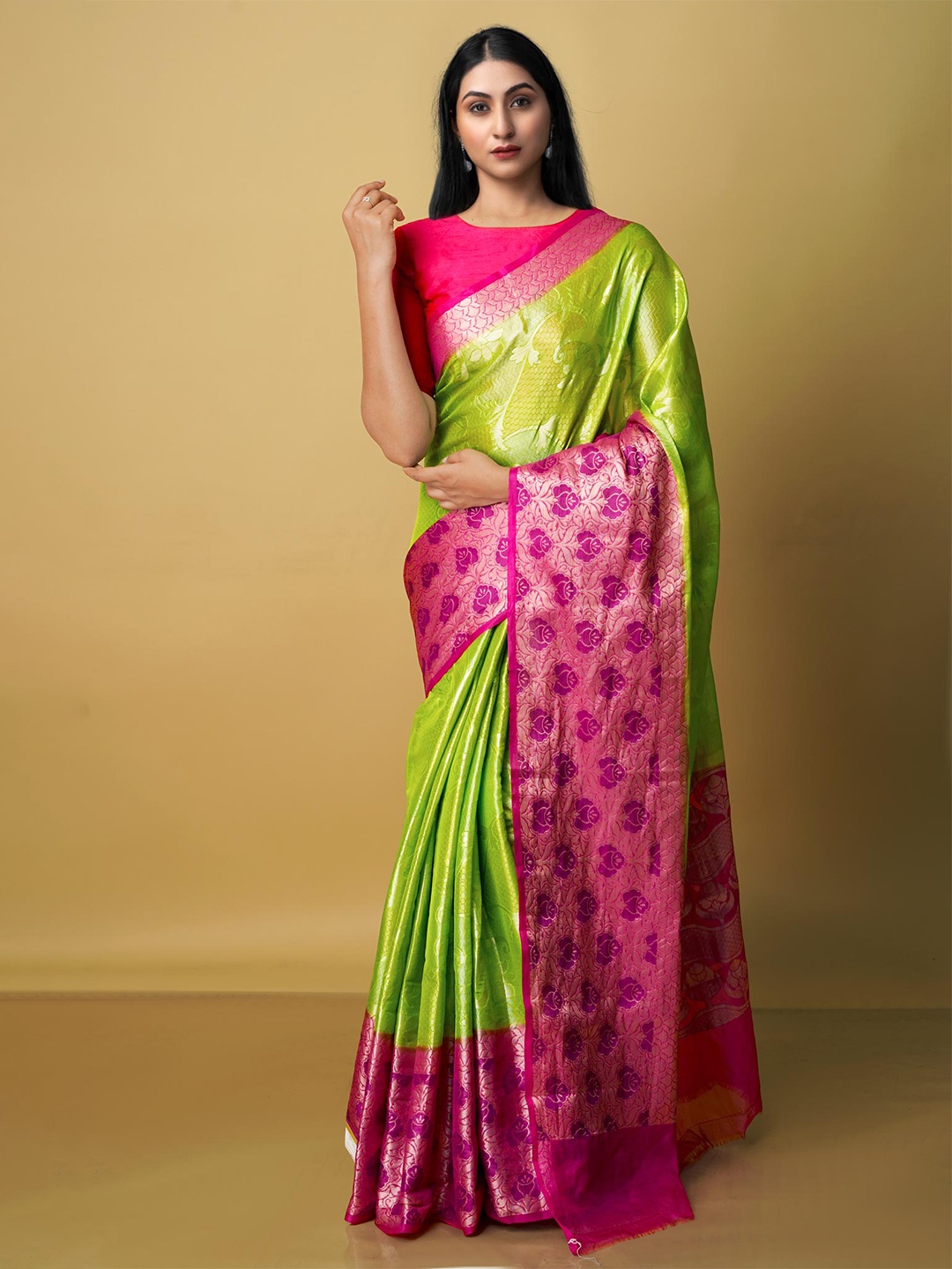 

Unnati Silks Woven Design Zari Silk Blend Banarasi Saree, Green