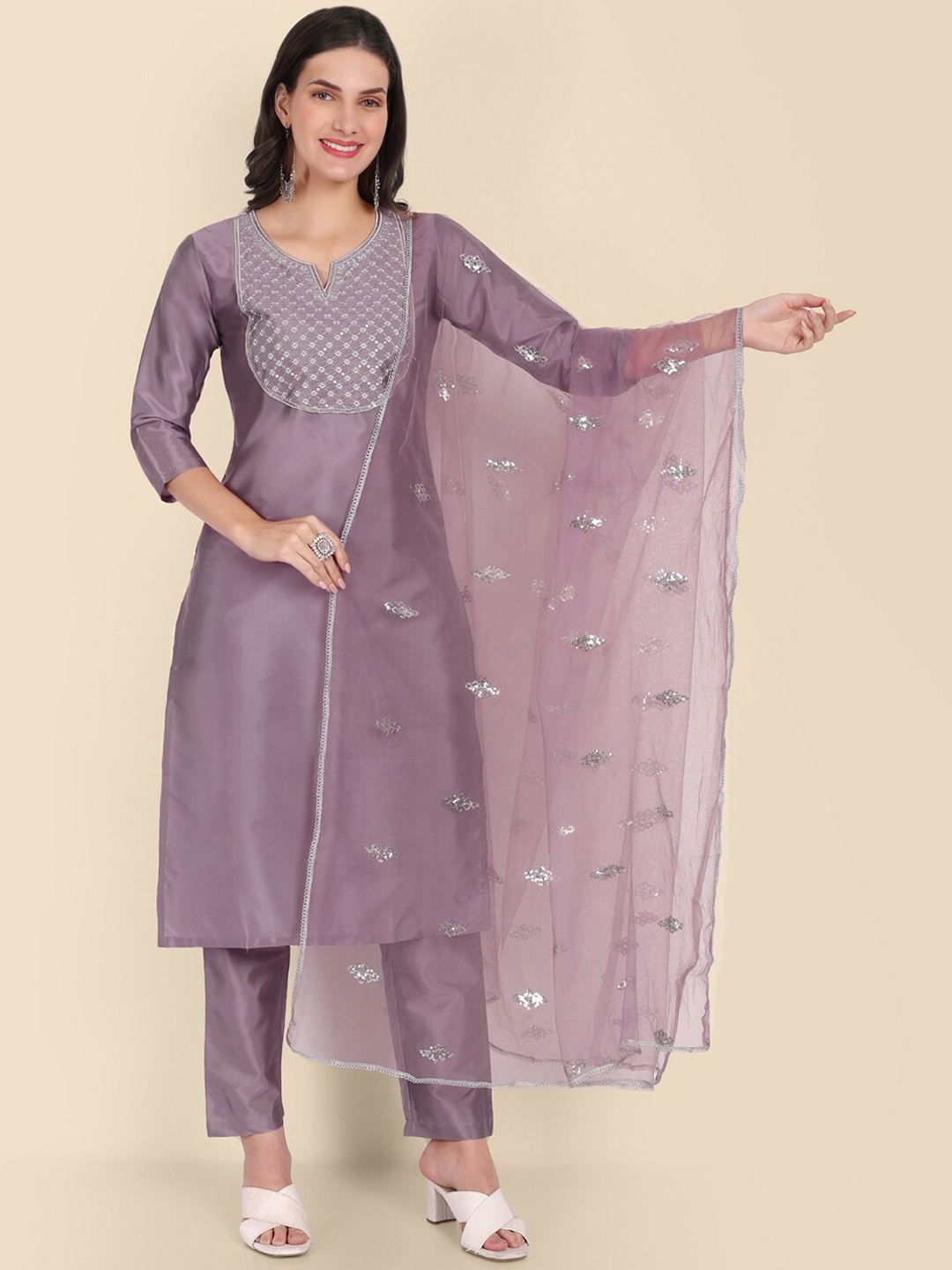 

Wyfees Ethnic Motifs Yoke design Sequinned Kurta With Trousers & Dupatta, Purple