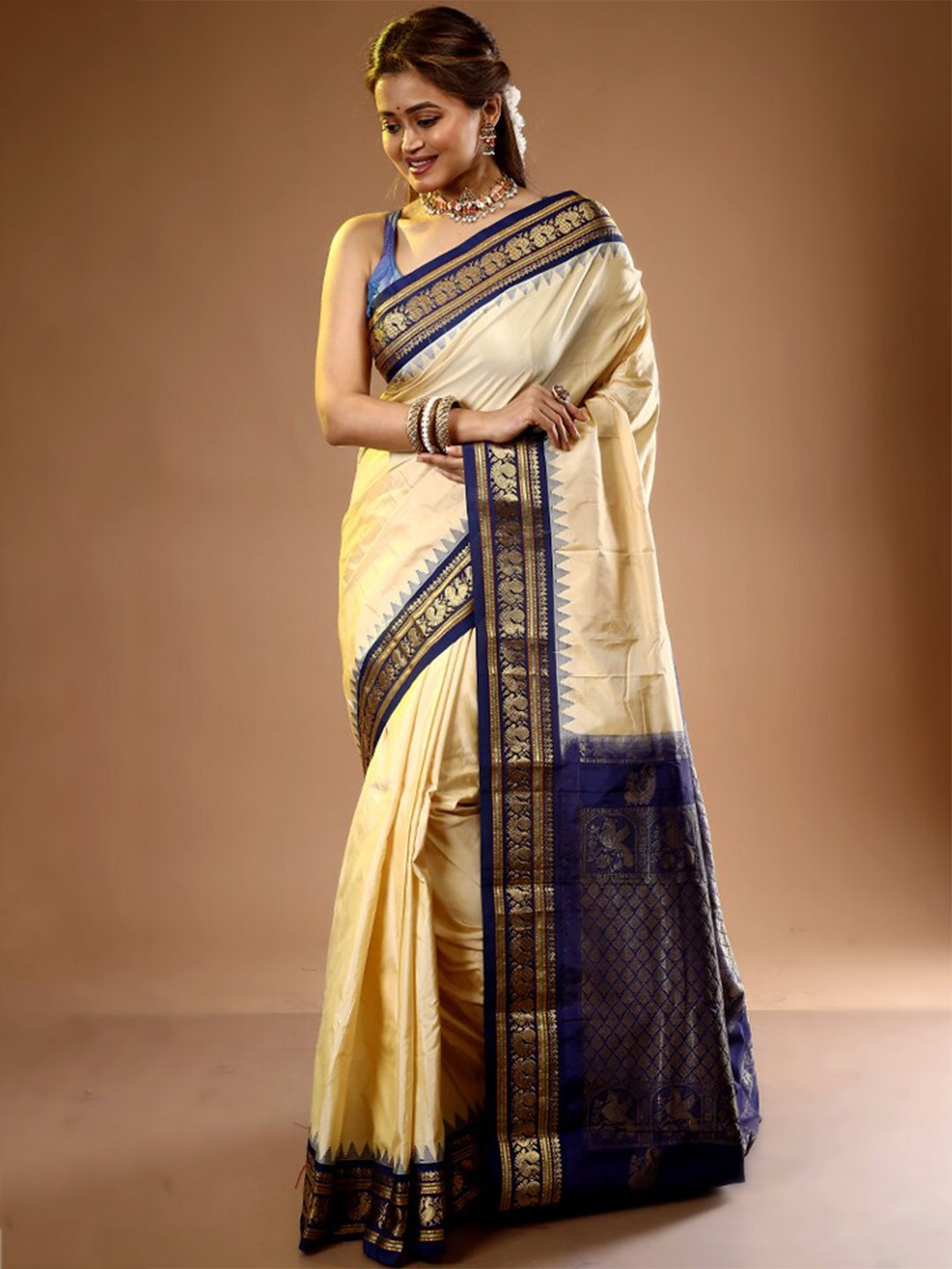 

AllSilks Cream-Coloured & Blue Zari Pure Silk Kanjeevaram Saree