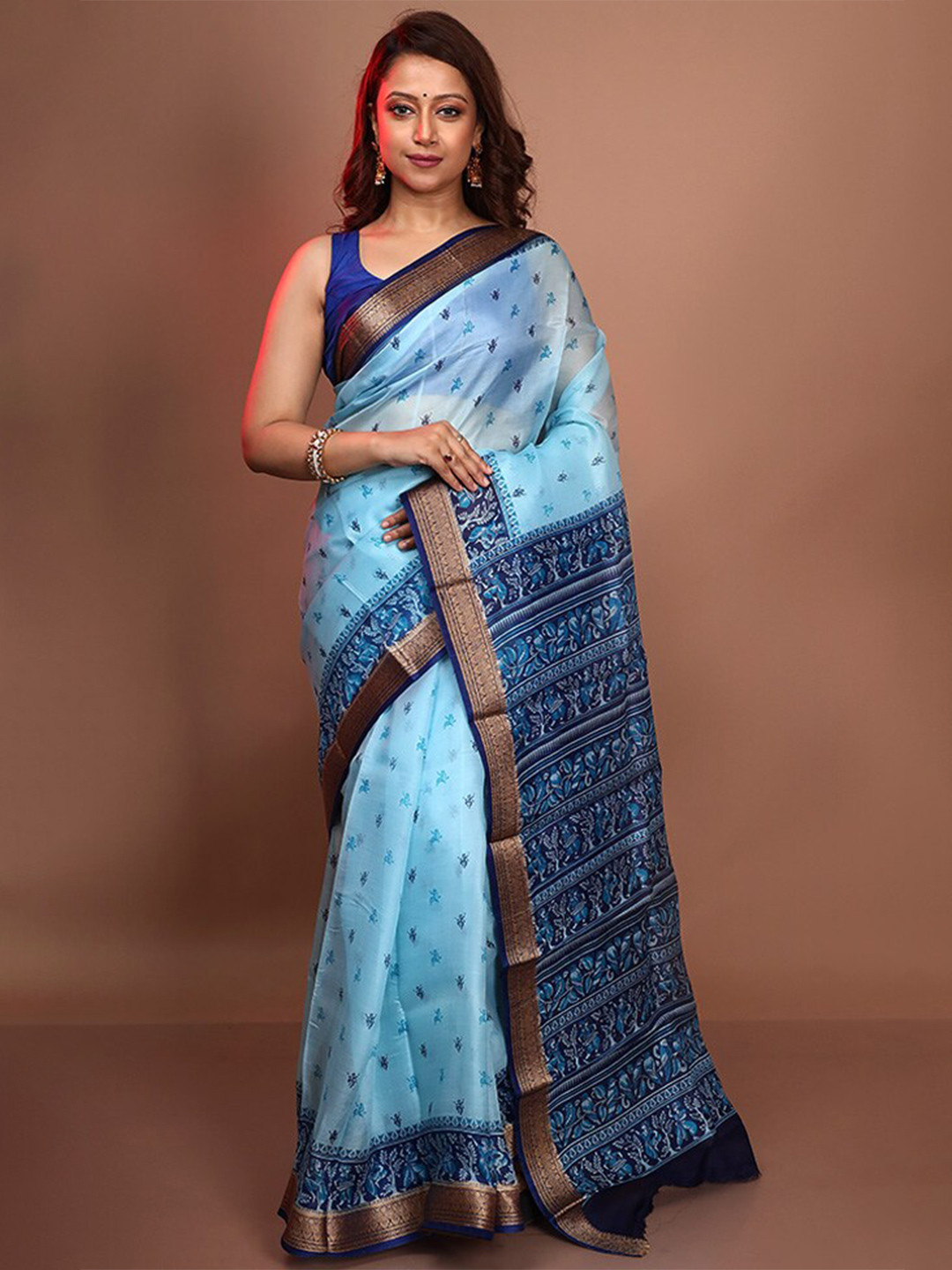 

AllSilks Blue & Gold-Toned Ethnic Motifs Zari Pure Silk Saree