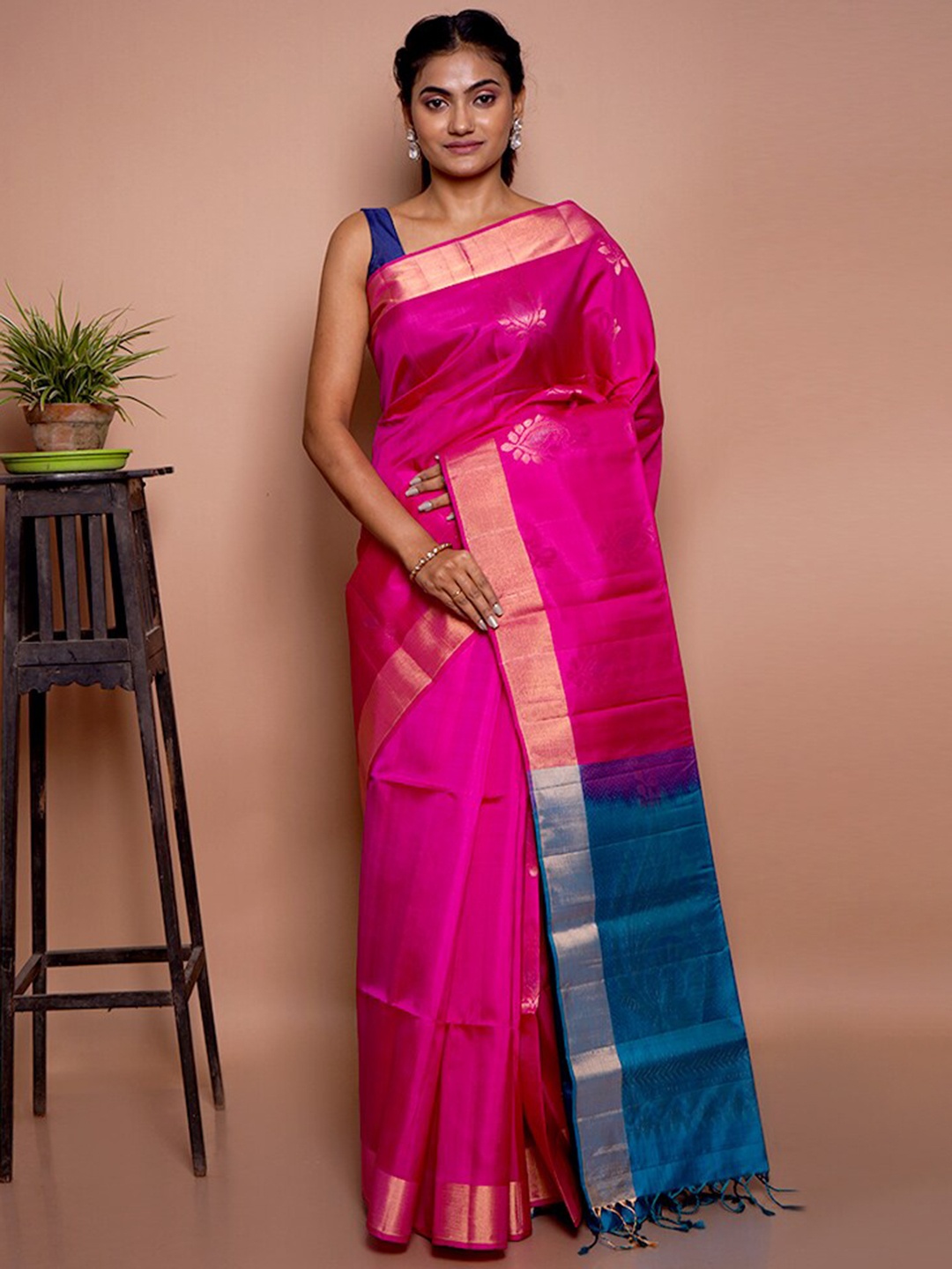 

AllSilks Ethnic Motifs Woven Design Zari Pure Silk Kanjeevaram Saree, Pink