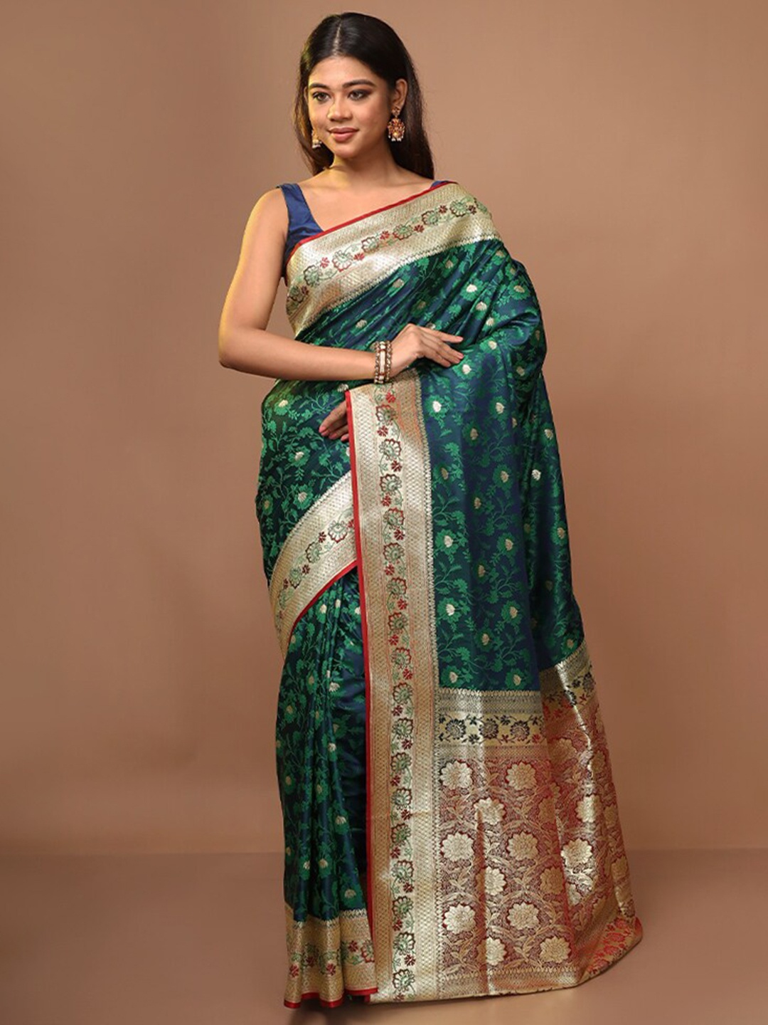 

AllSilks Green & Gold-Toned Woven Design Zari Pure Silk Banarasi Saree