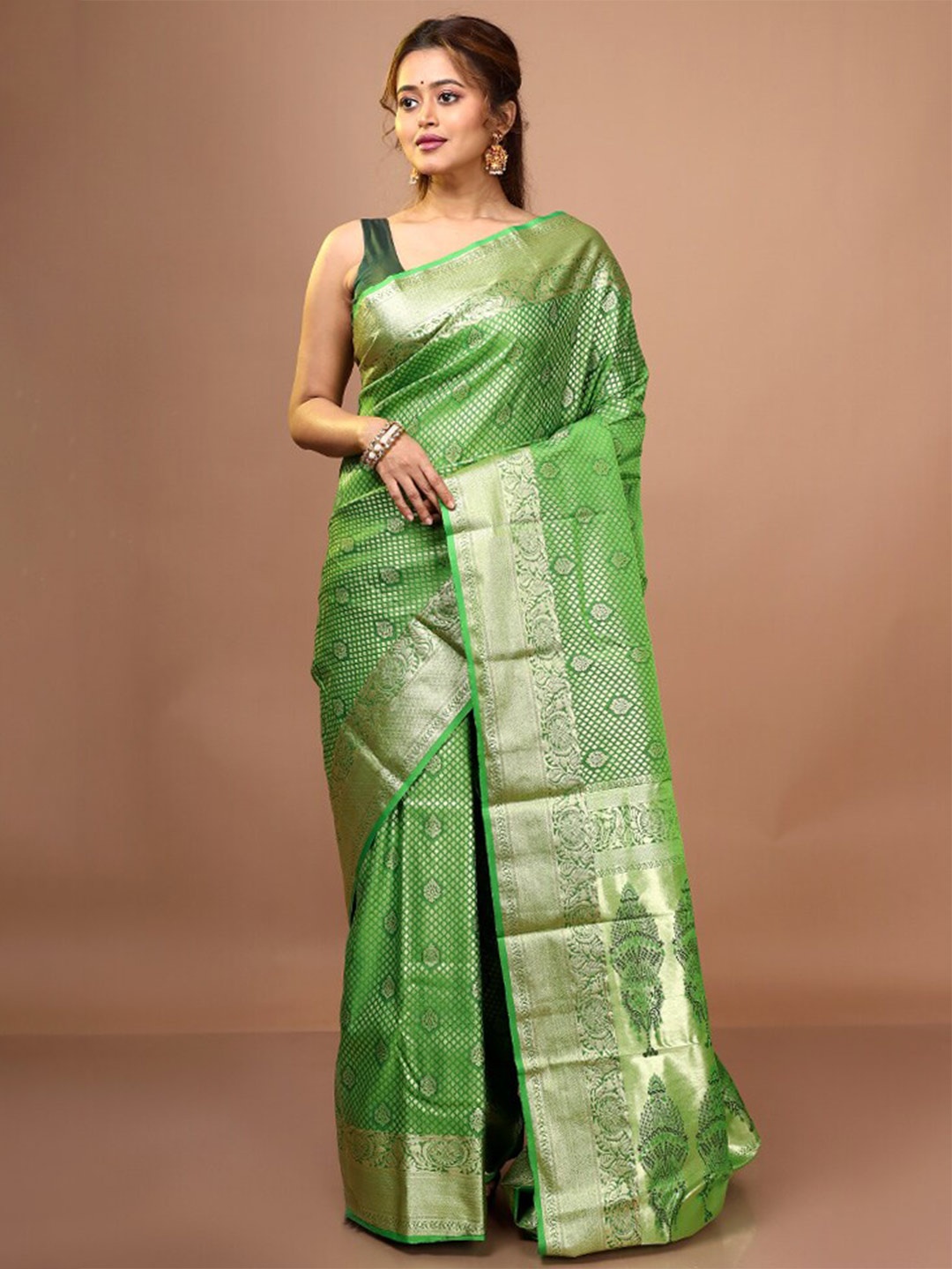 

AllSilks Ethnic Motif Woven Design Zari Pure Silk Kanjeevaram Saree, Green