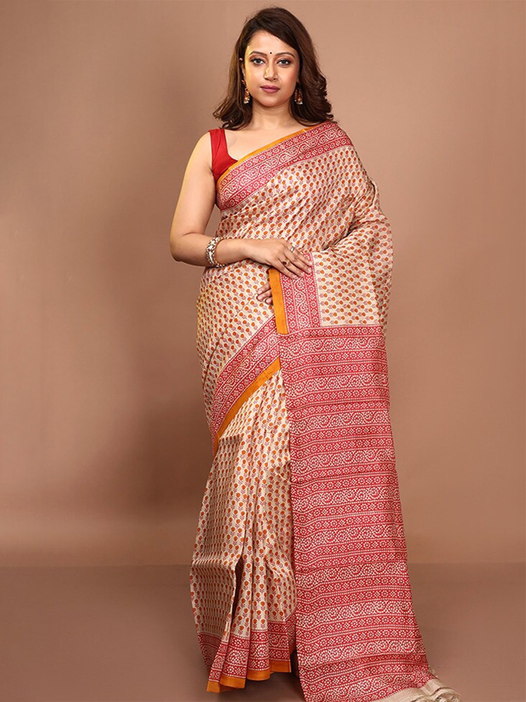 

AllSilks Cream-Coloured & Red Ethnic Motifs Pure Silk Saree