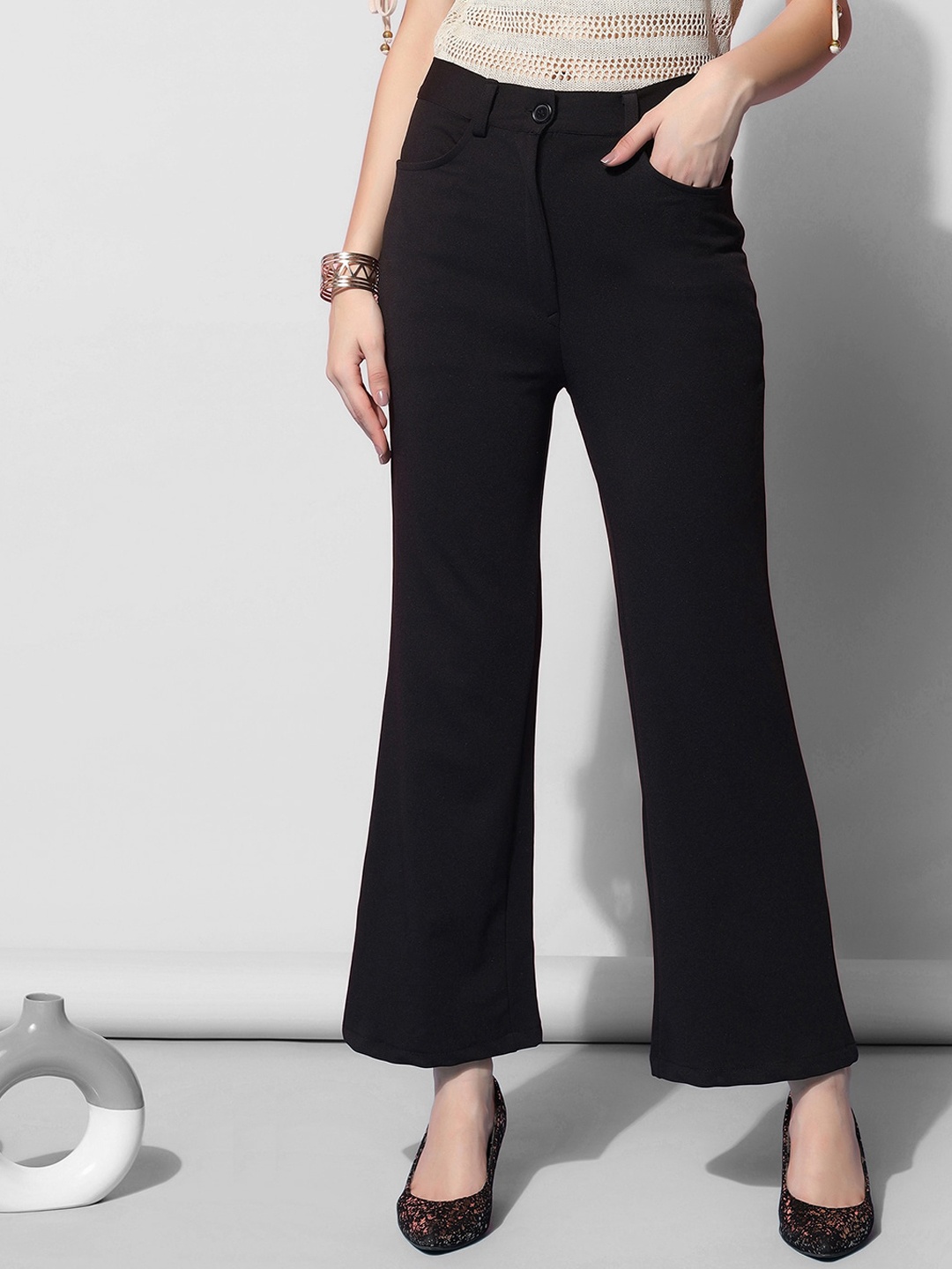 

Selvia Women Mid-Rise Bootcut Trousers, Black