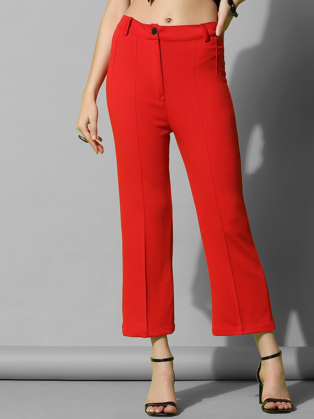 

Selvia Women Mid-Rise Cropped Regular Trousers, Red
