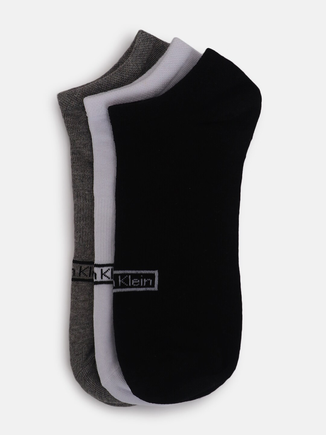 

Calvin Klein Jeans Men Pack Of 3 Ankle Length Socks, Black