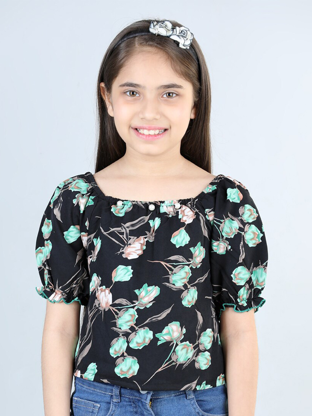 

Cutiekins Girls Floral Printed Puffed sleeves Top, Black
