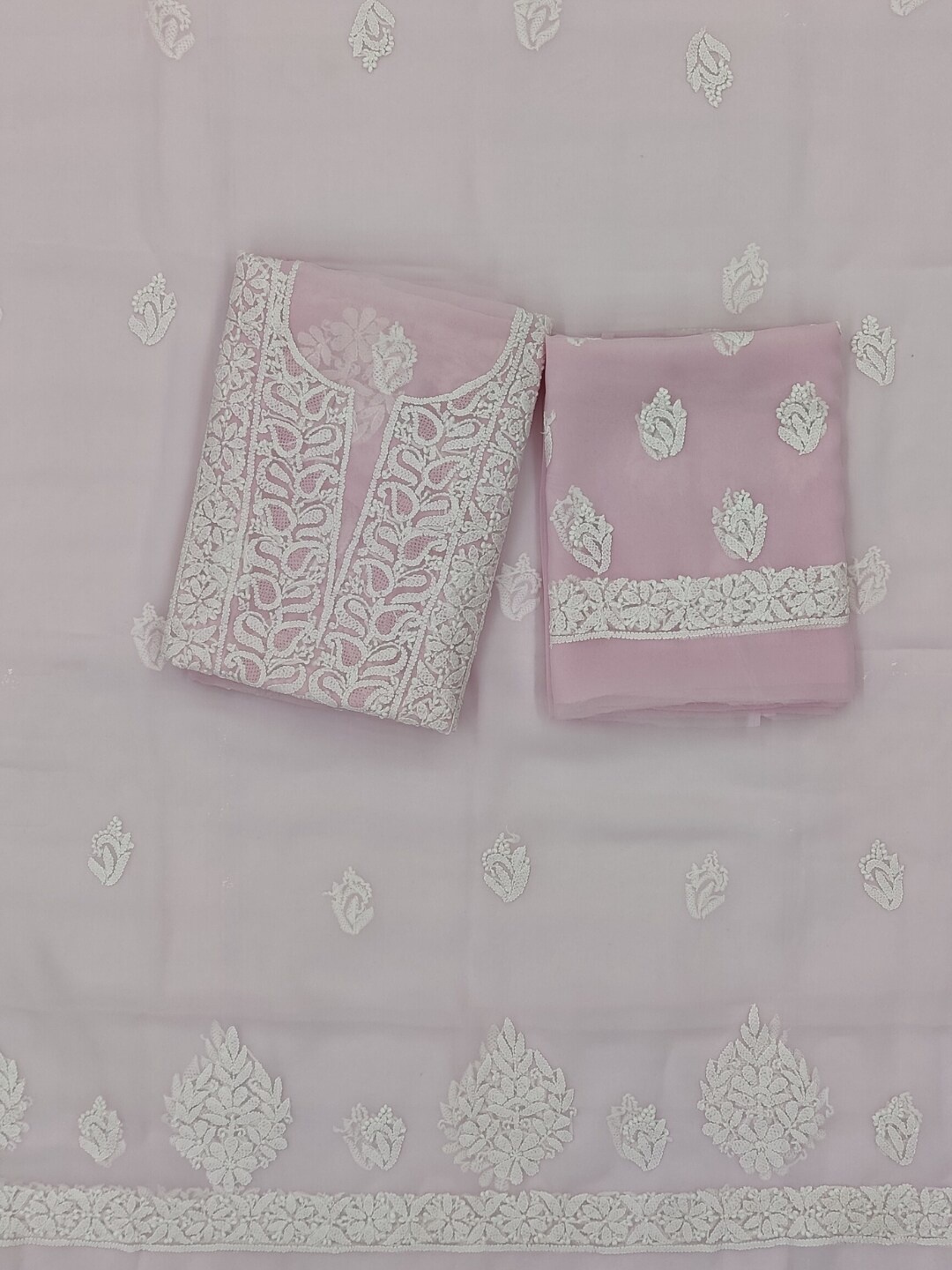 

PARAMOUNT CHIKAN Chikankari Embroidered Unstitched Dress Material, Pink