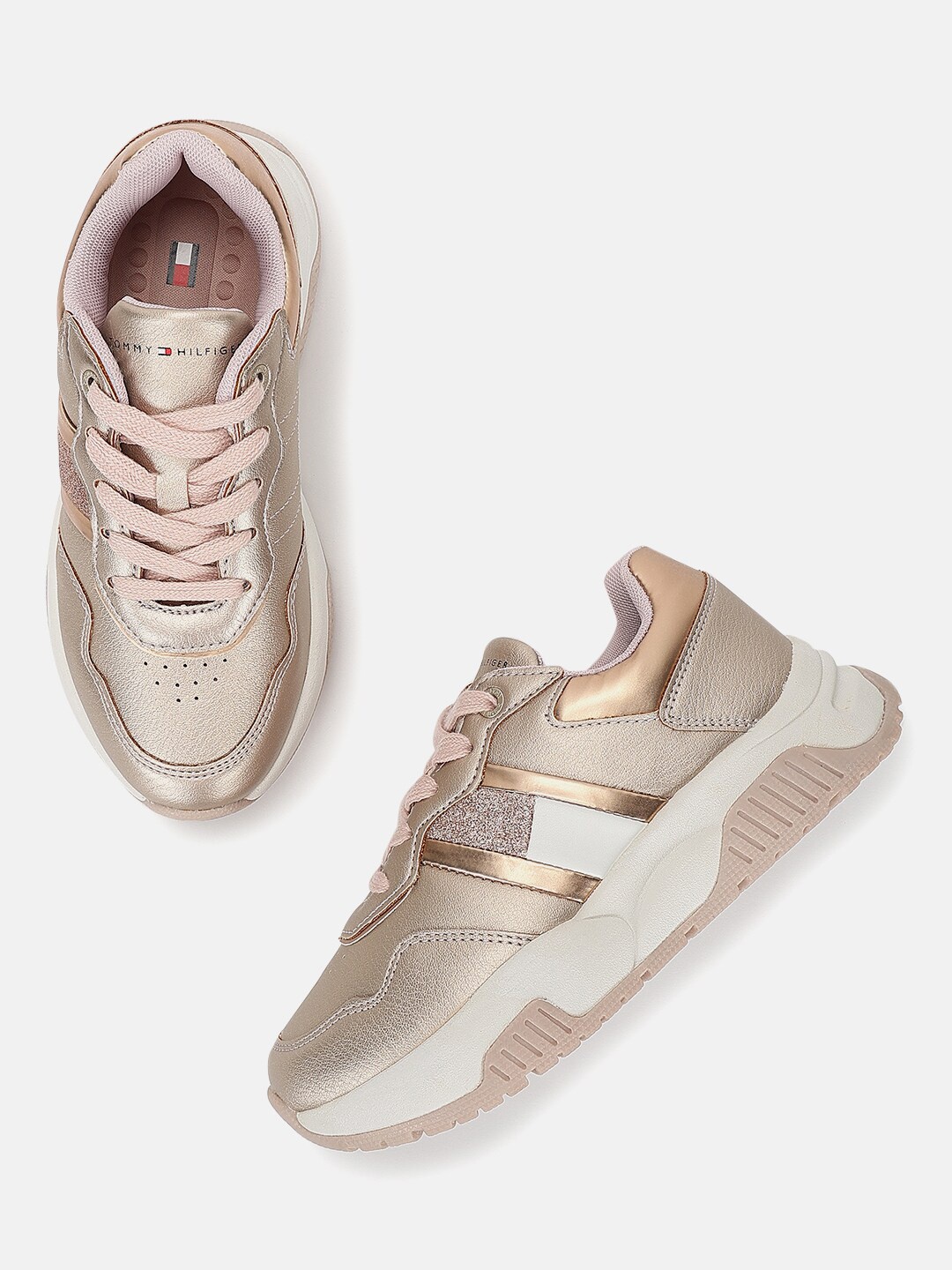 

Tommy Hilfiger Girls Textured Comfort Insole Metallic Sneakers, Rose gold