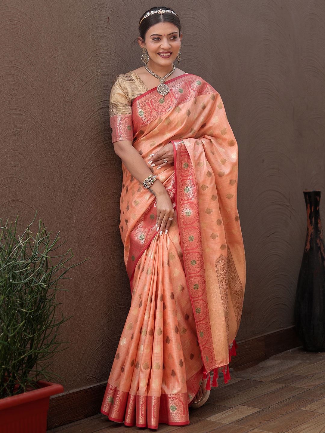 

KARAGIRI Ethnic Motifs Woven Design Zari Banarasi Saree, Peach