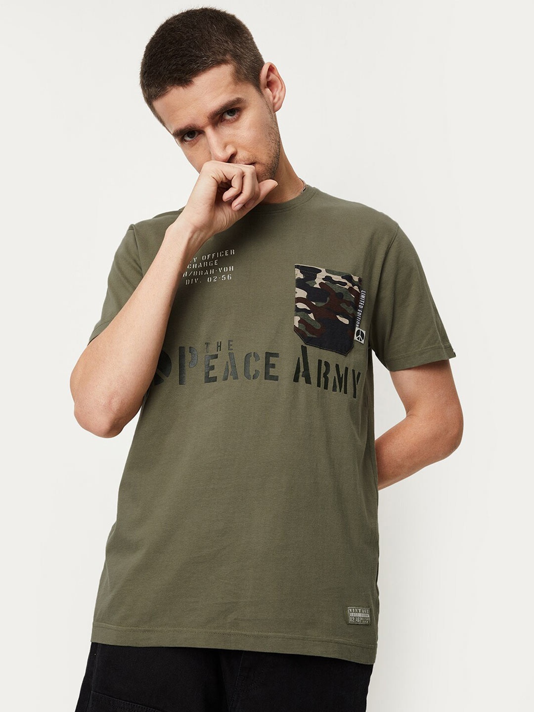 

max Typography Printed Pockets Pure Cotton T-shirt, Olive
