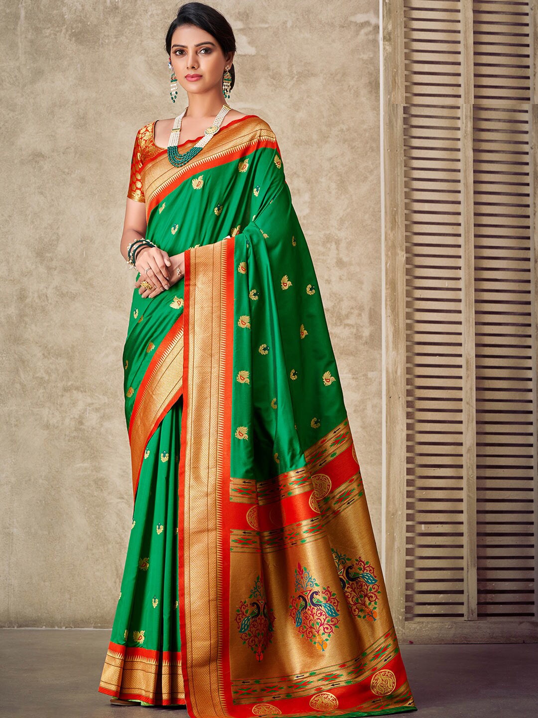 

KARAGIRI Ethnic Motifs Woven Design Zari Paithani Saree, Green