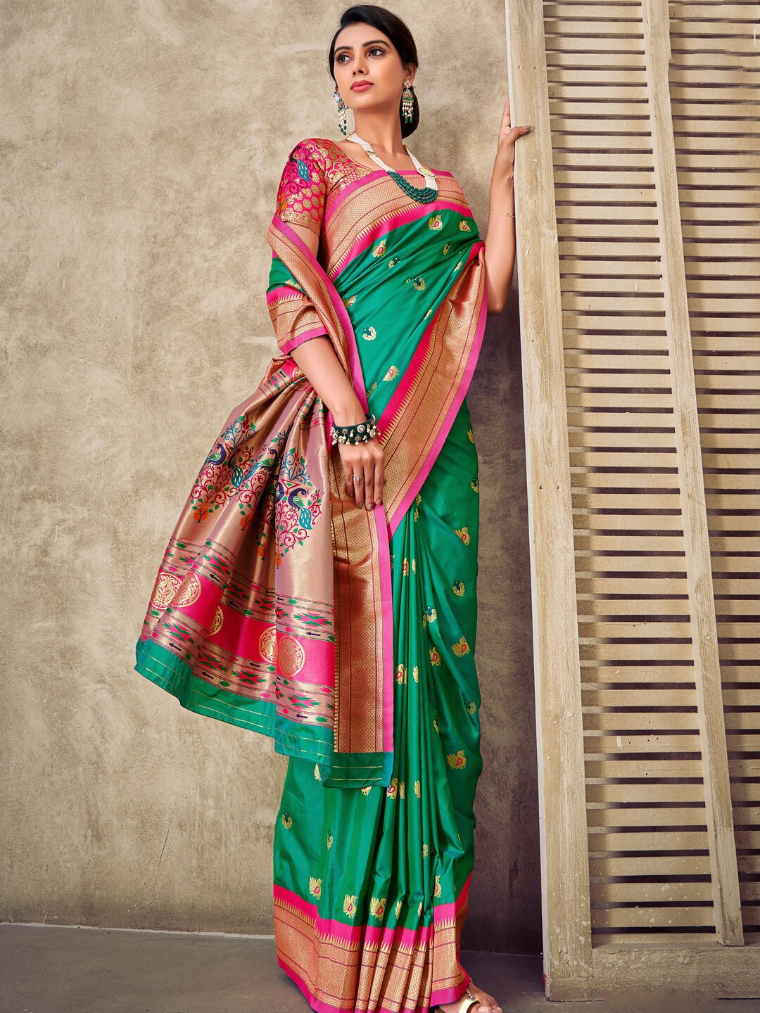 

KARAGIRI Ethnic Motifs Woven Design Zari Paithani Saree, Green