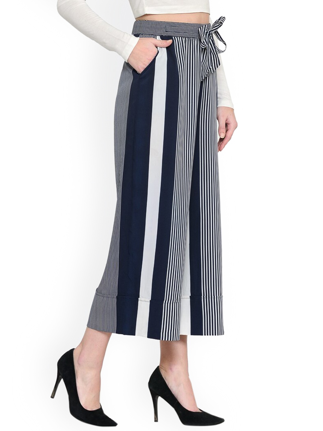 

Zastraa Women Striped Pleated Culottes, Navy blue