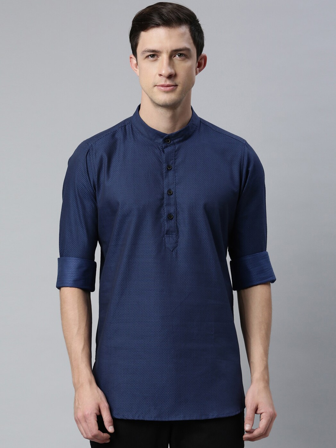 

Cross Court Men Cotton Mandarin Collar Dobby Kurta, Blue