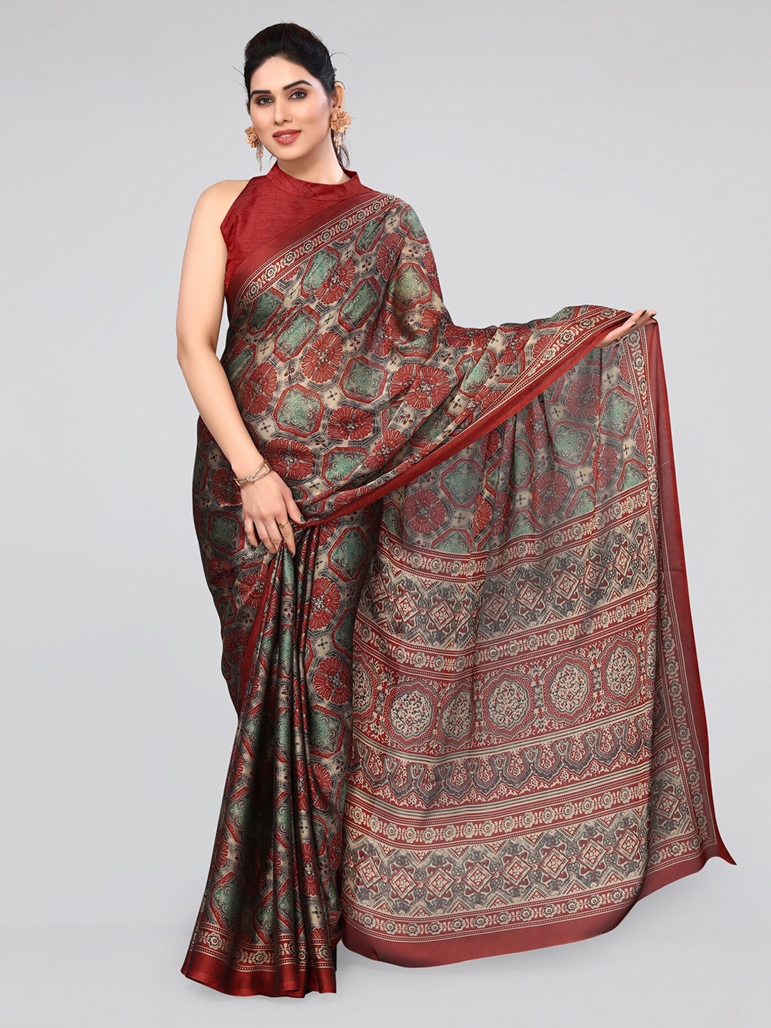 

MIRCHI FASHION Maroon & Green Ethnic Motifs Printed Saree