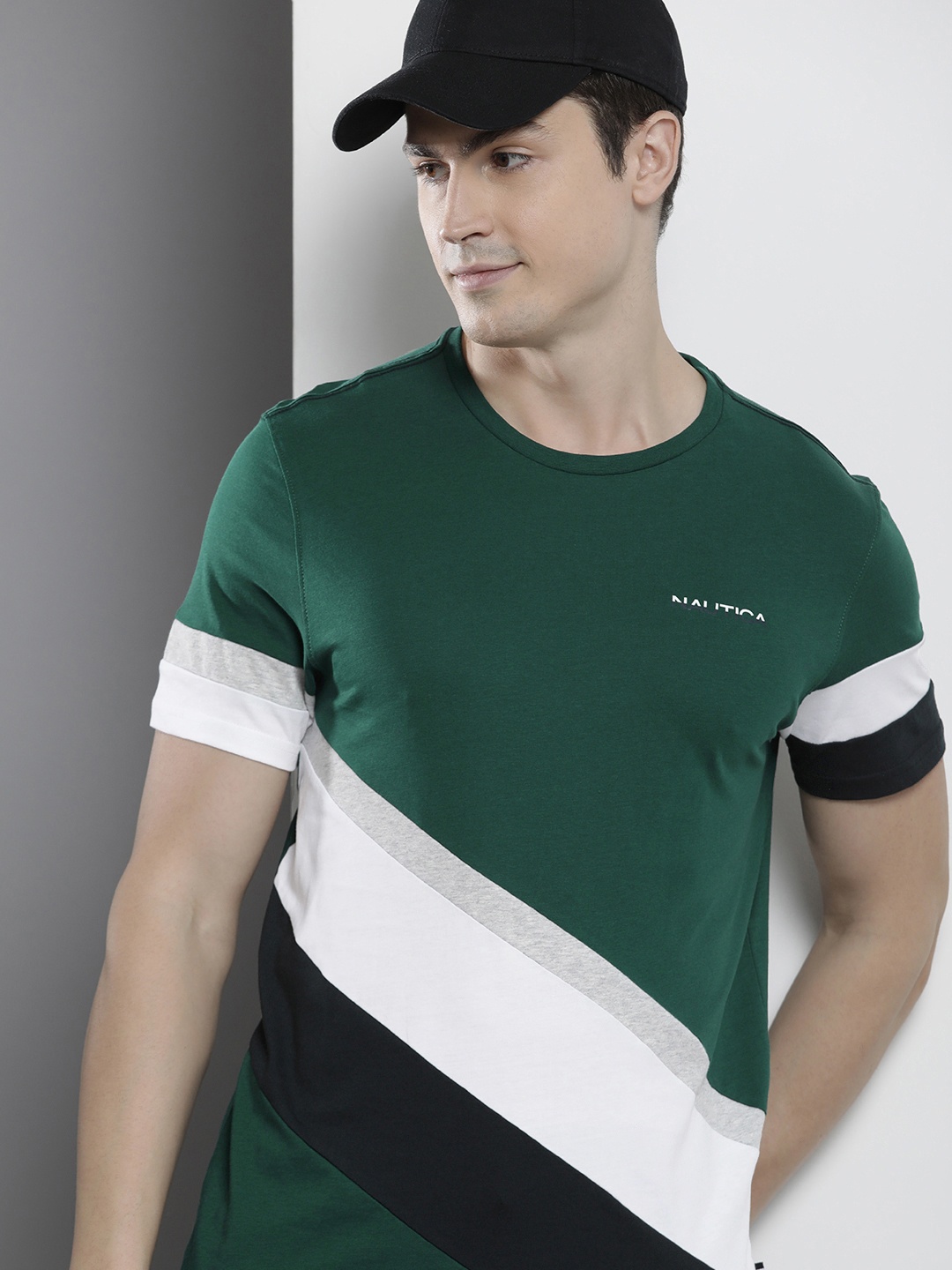 

Nautica Round Neck Colourblocked Pure Cotton T-shirt, Green