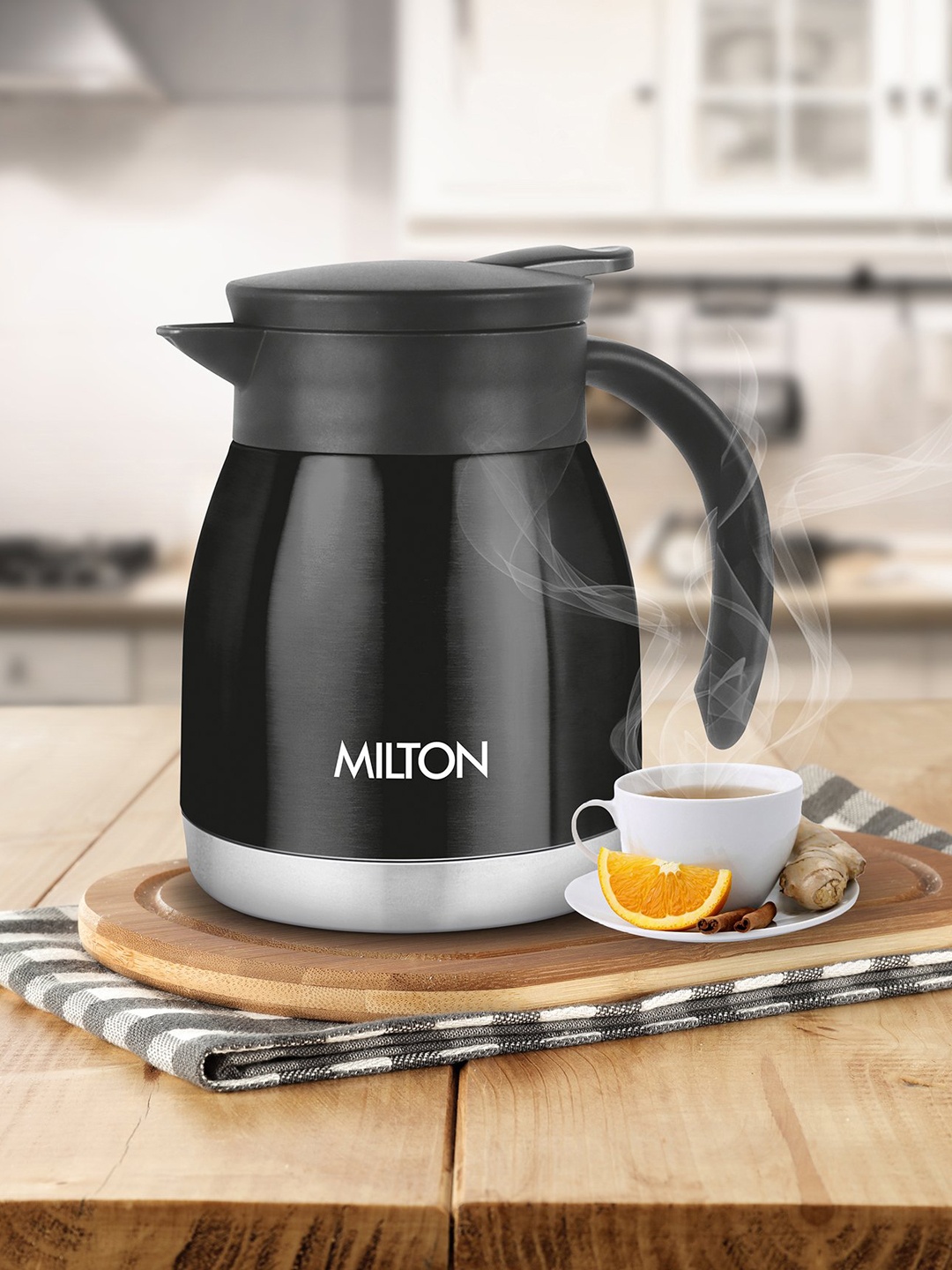 

Milton Bistro 600 Black Thermosteel 24 Hours Hot And Cold Carafe 490 ml