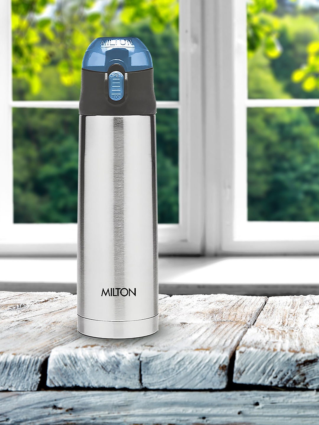 

Milton Crown 900 Thermosteel 24 Hours Hot And Cold Water Bottle 750 ml, Silver