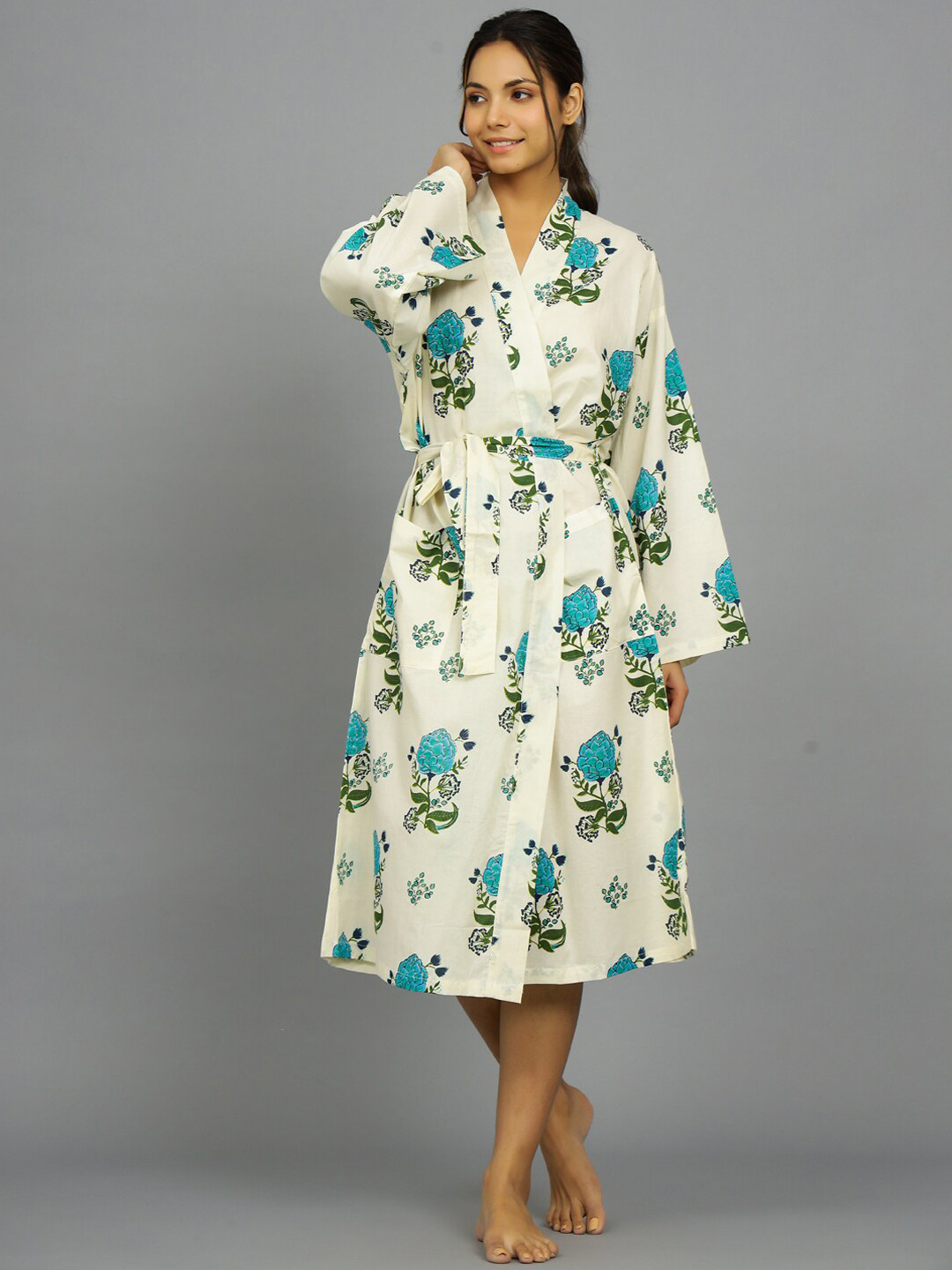 

HANDICRAFT PALACE Women Printed Pure Cotton Bath Robe With Belt, White