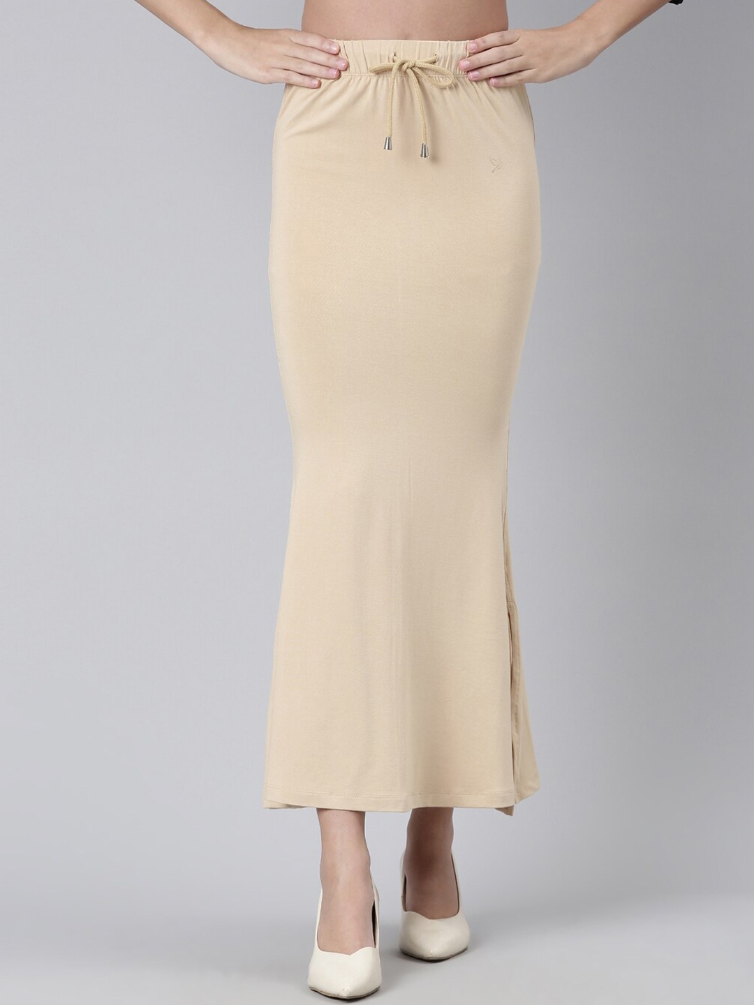 

TWIN BIRDS Side Slit High-Rise Stretchable Viscose Saree Skirt, Beige