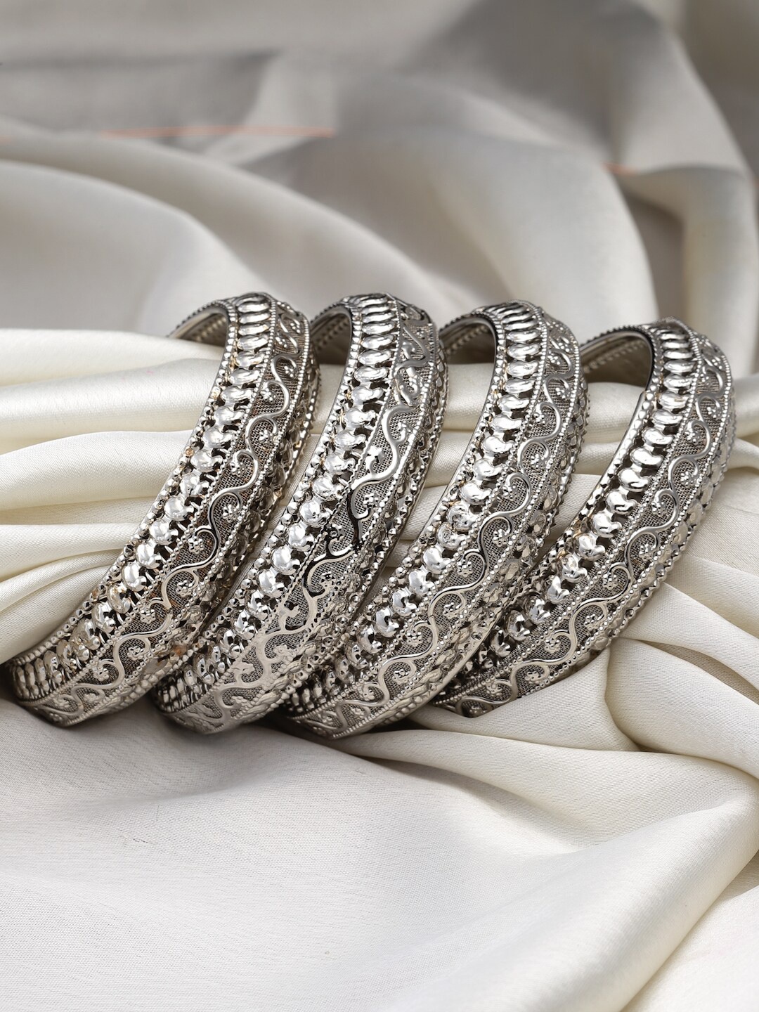 

ZENEME Set of 4 Silver-Plated Oxidised Classic Intricate Textured Bangles
