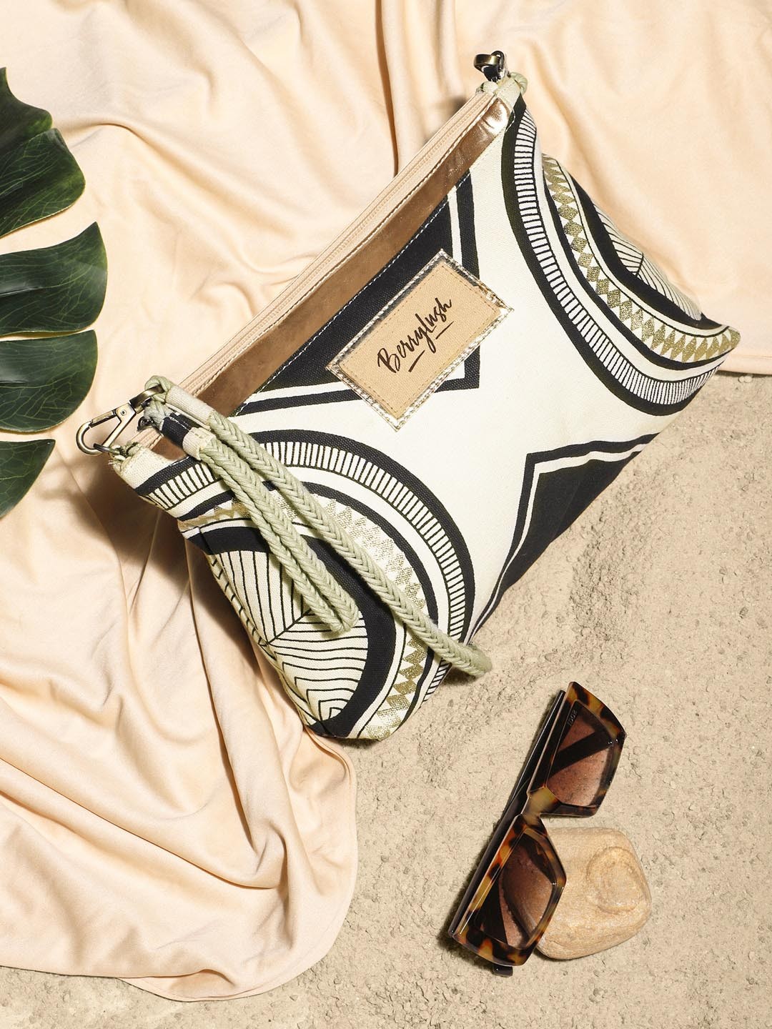 

Berrylush White & Black Printed Structured Sling Bag