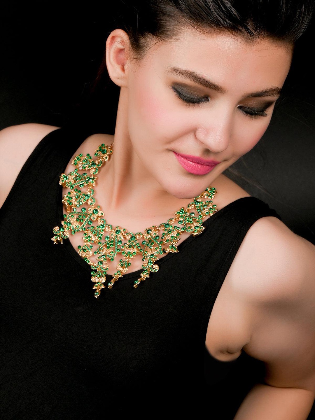 

ODETTE Crystal Studded Necklace & Earring Set, Gold