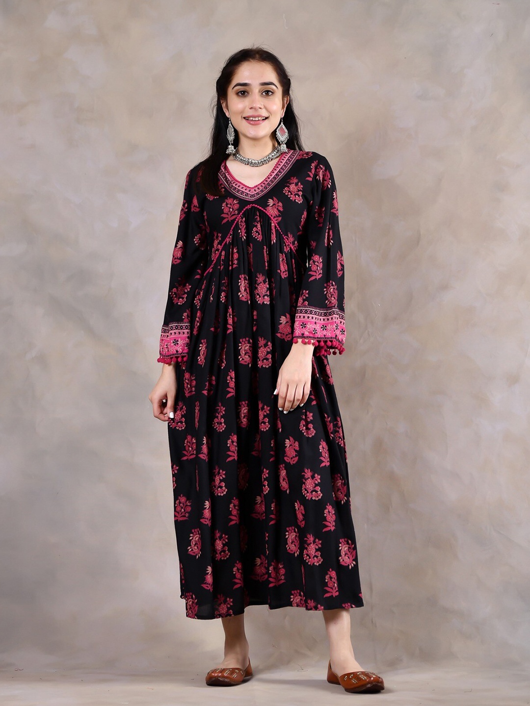 

Rustorange Floral Print Gathered or Pleated Fit and Flare Midi Ethnic Dresses, Black