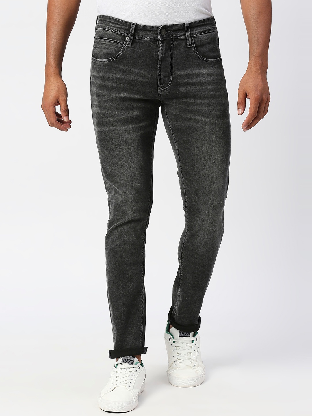 

Pepe Jeans Men Slim Fit Low-Rise Light Fade Jeans, Black