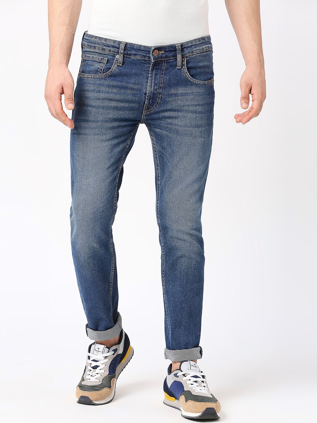 

Pepe Jeans Men Comfort Slim Fit Low-Rise Light Fade Jeans, Blue